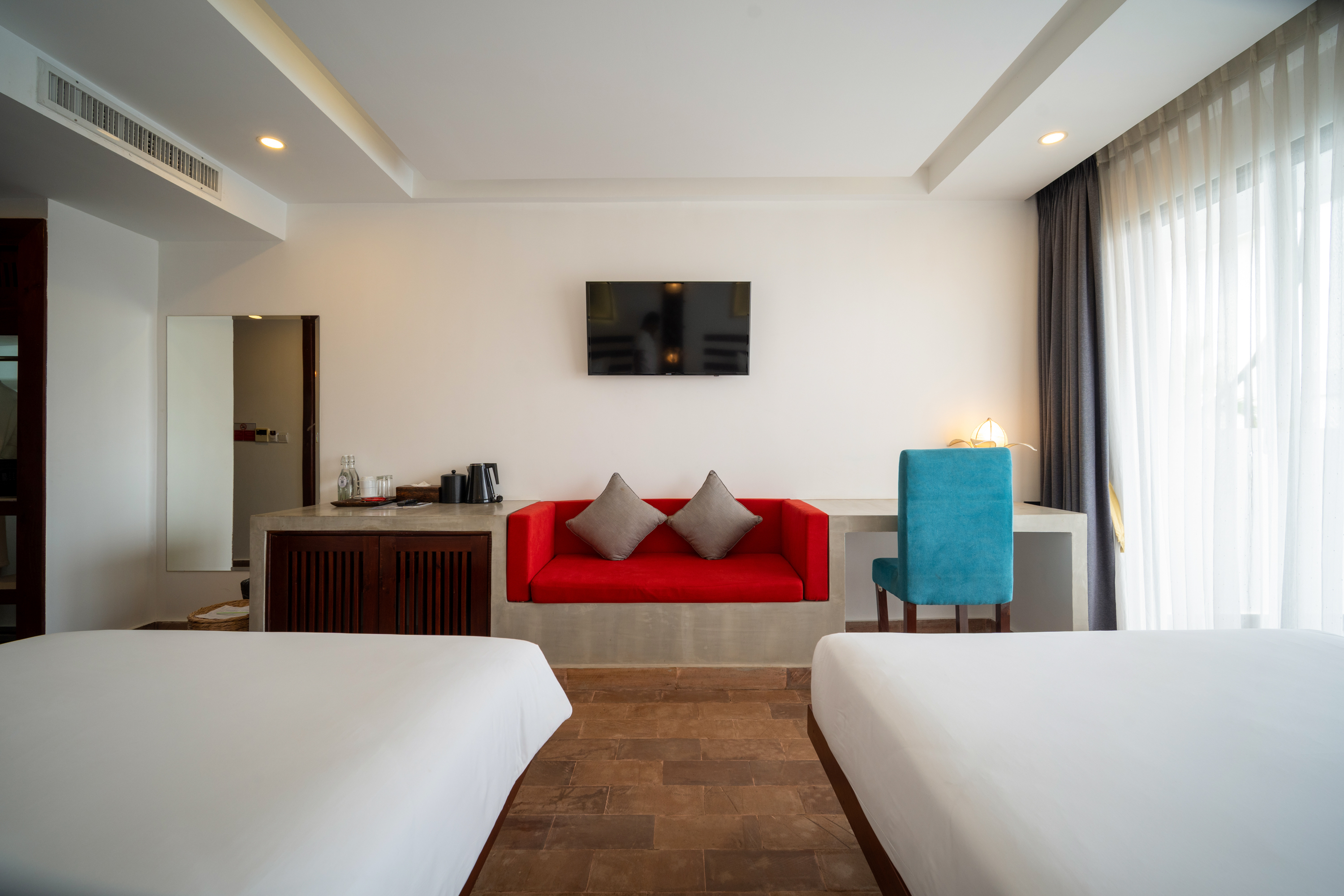 Twin Deluxe Pool View