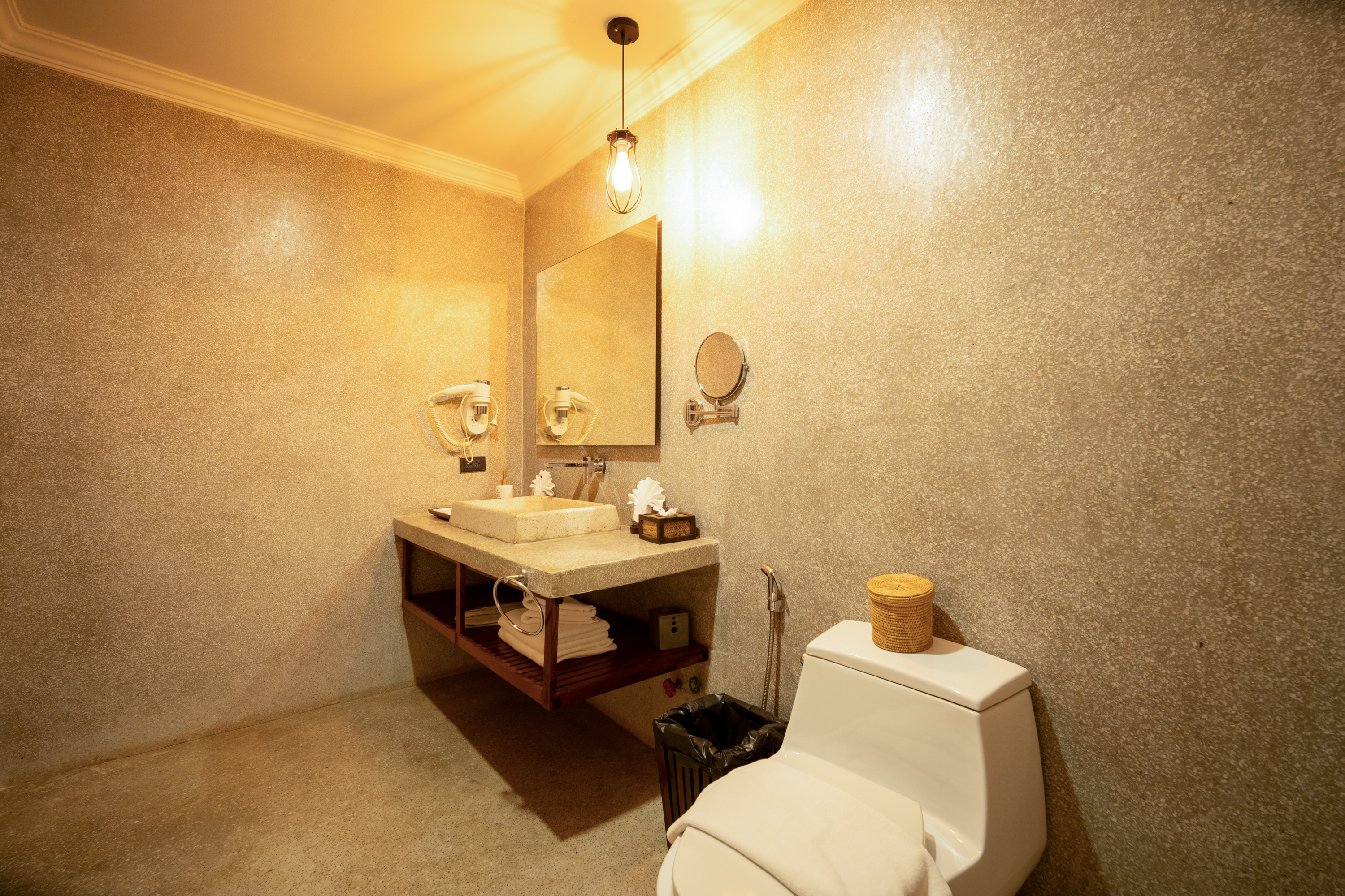 Twin Deluxe Pool View