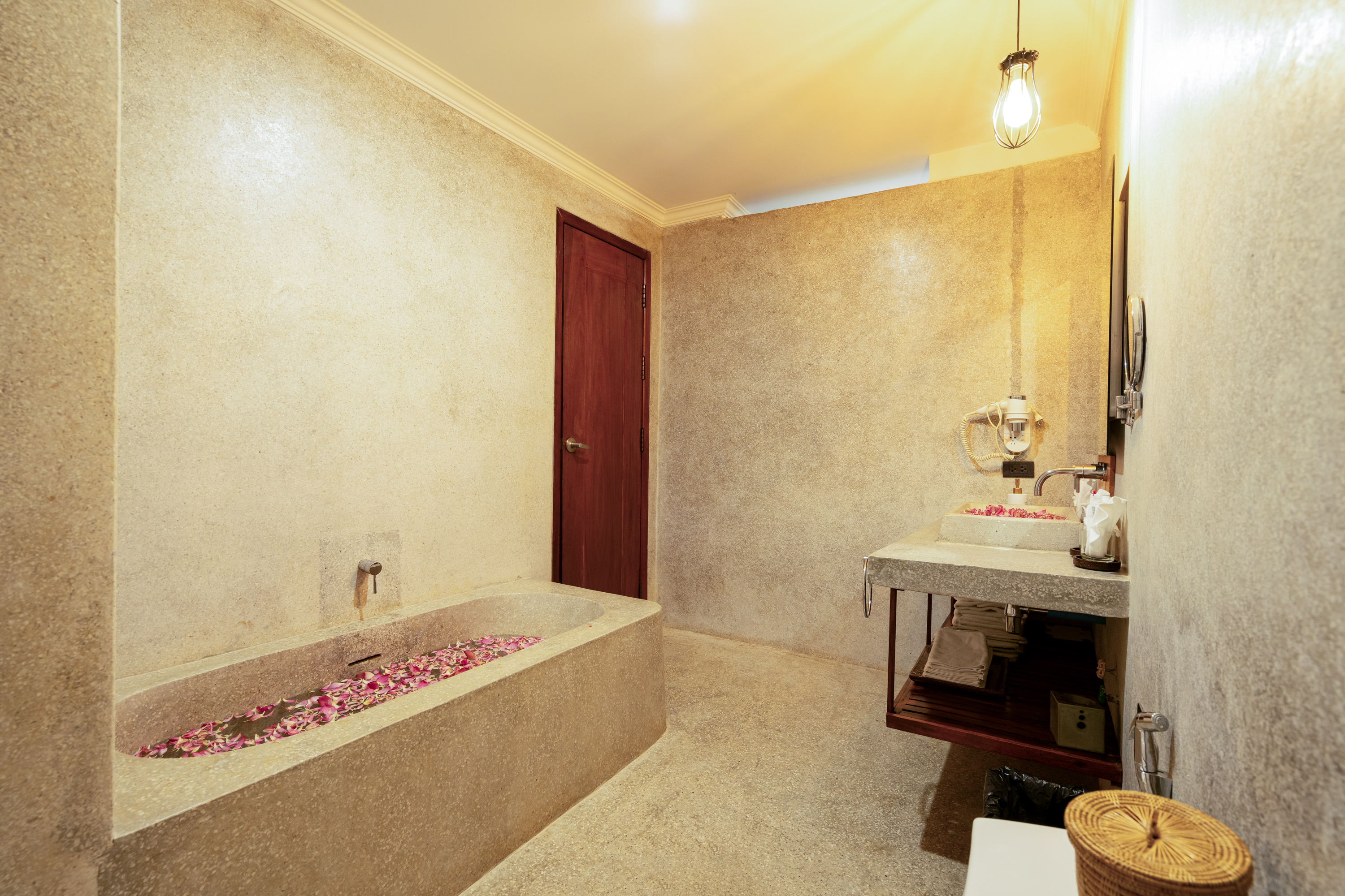 Family Room Deluxe Two Bedroom