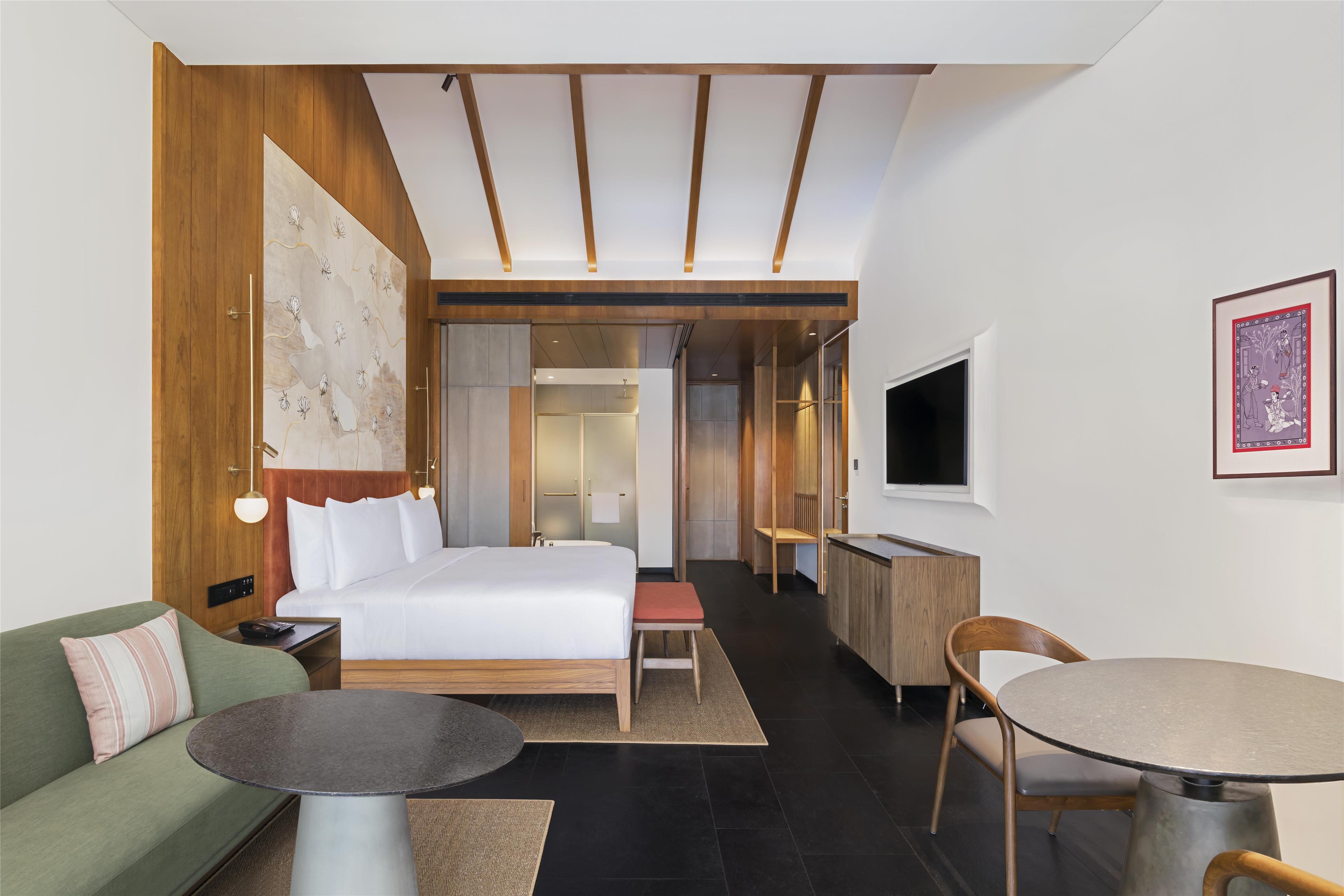 Double Deluxe King Bed