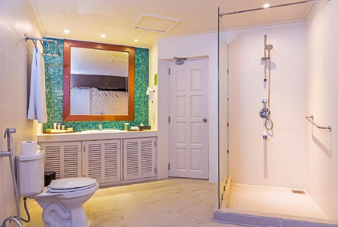 Family Room Beach Front