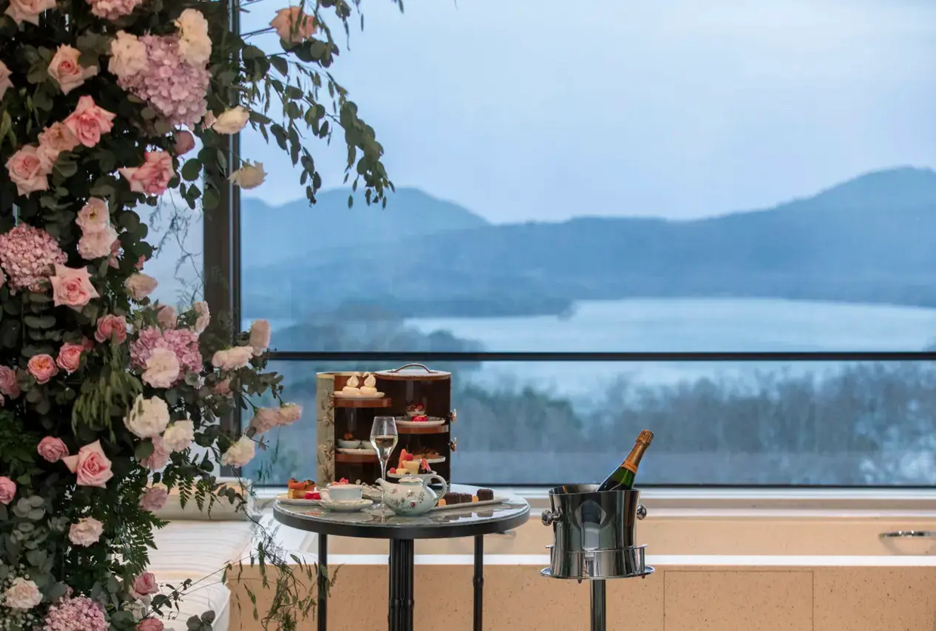 Double or Twin Lake View