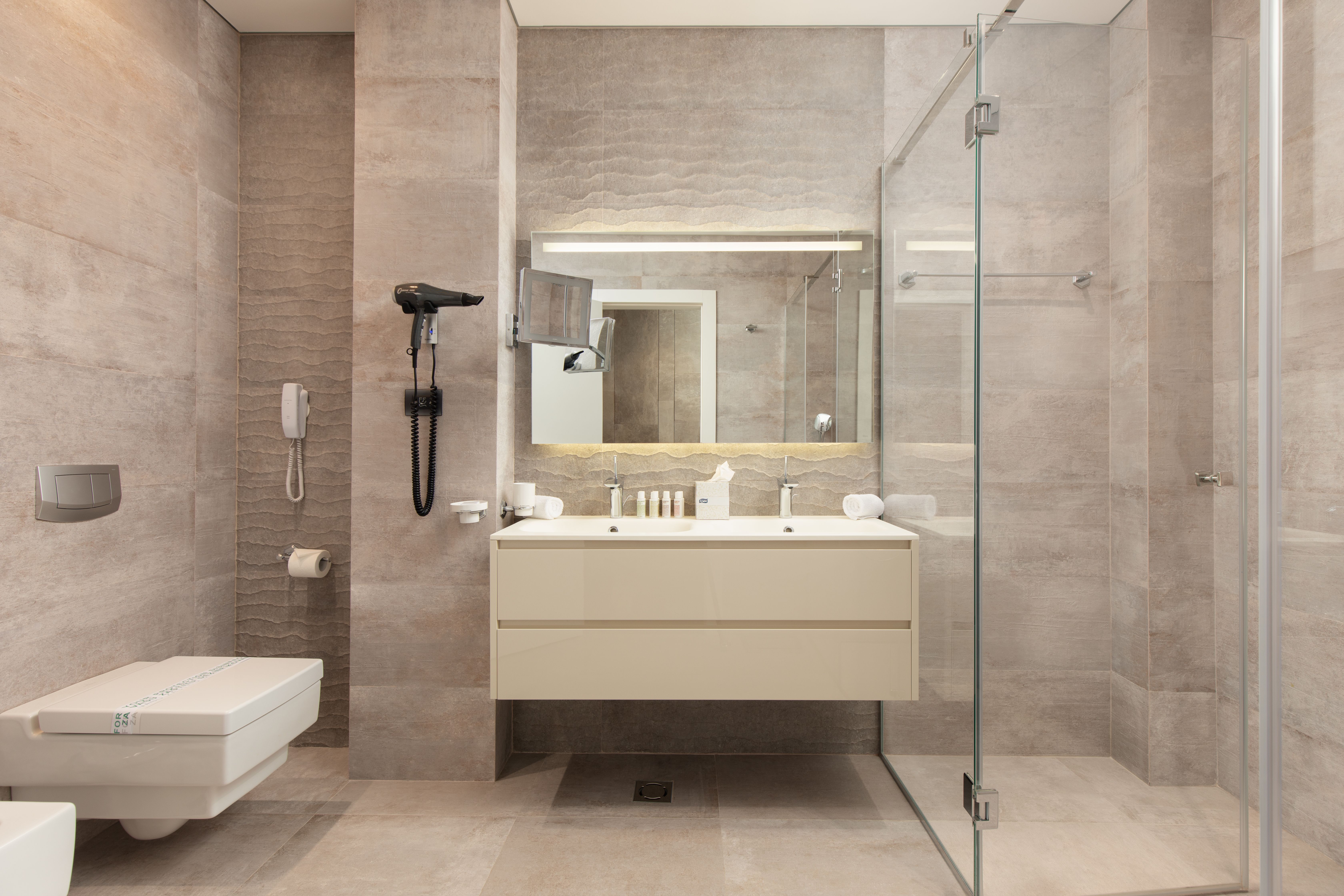 Double Superior with Views