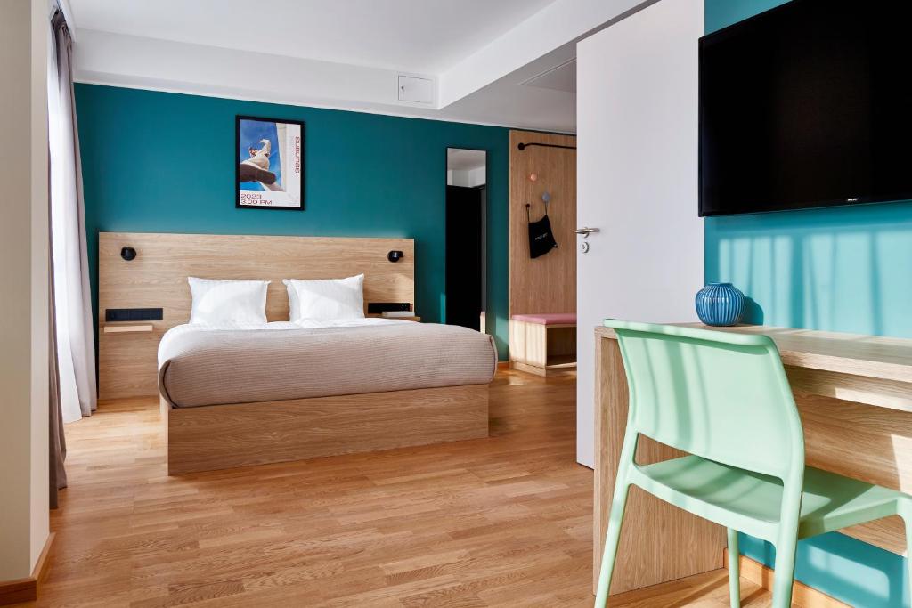 Family Room Standard