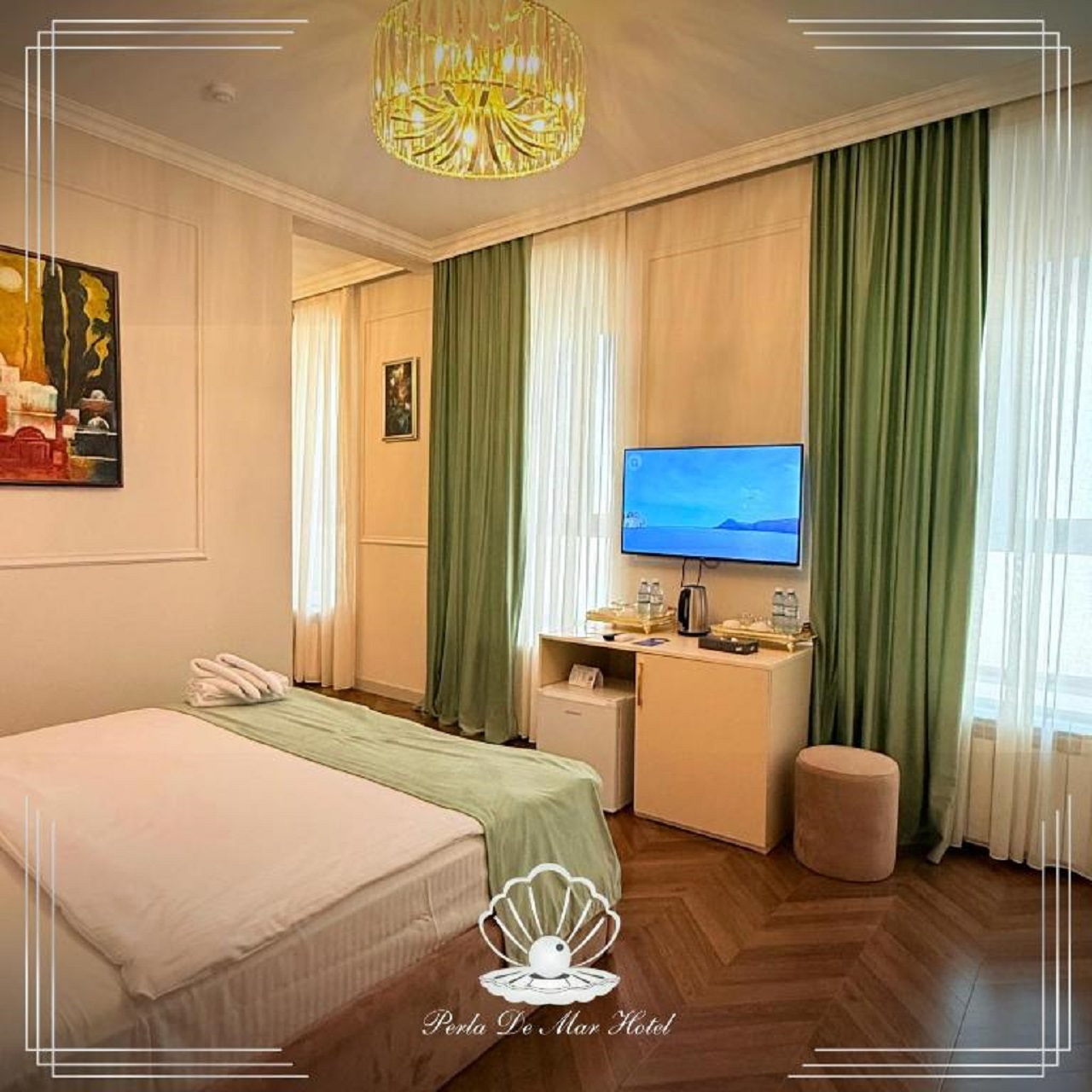 Room Deluxe City View King Bed
