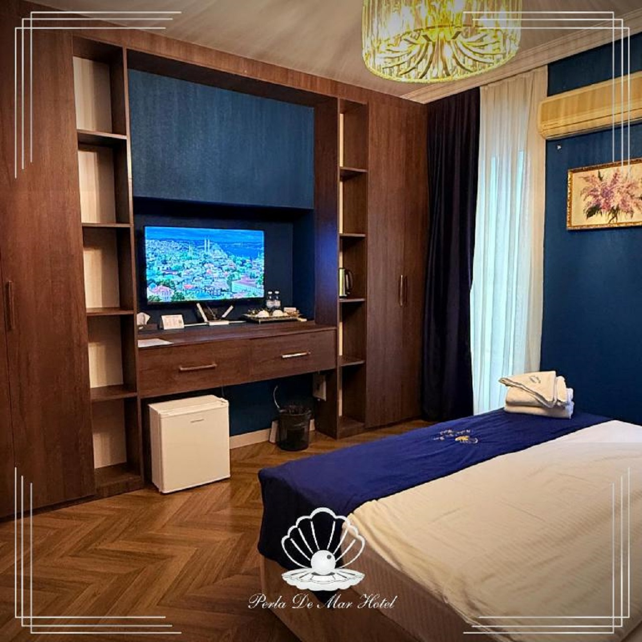 Room Deluxe City View King Bed
