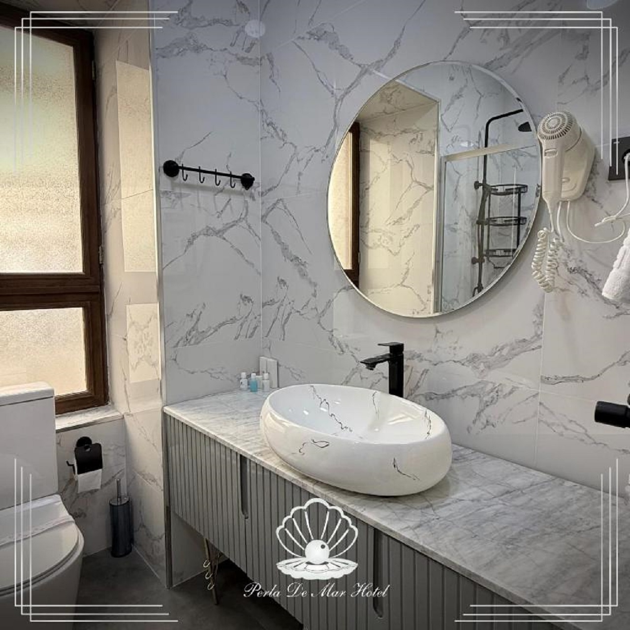Room Deluxe City View King Bed