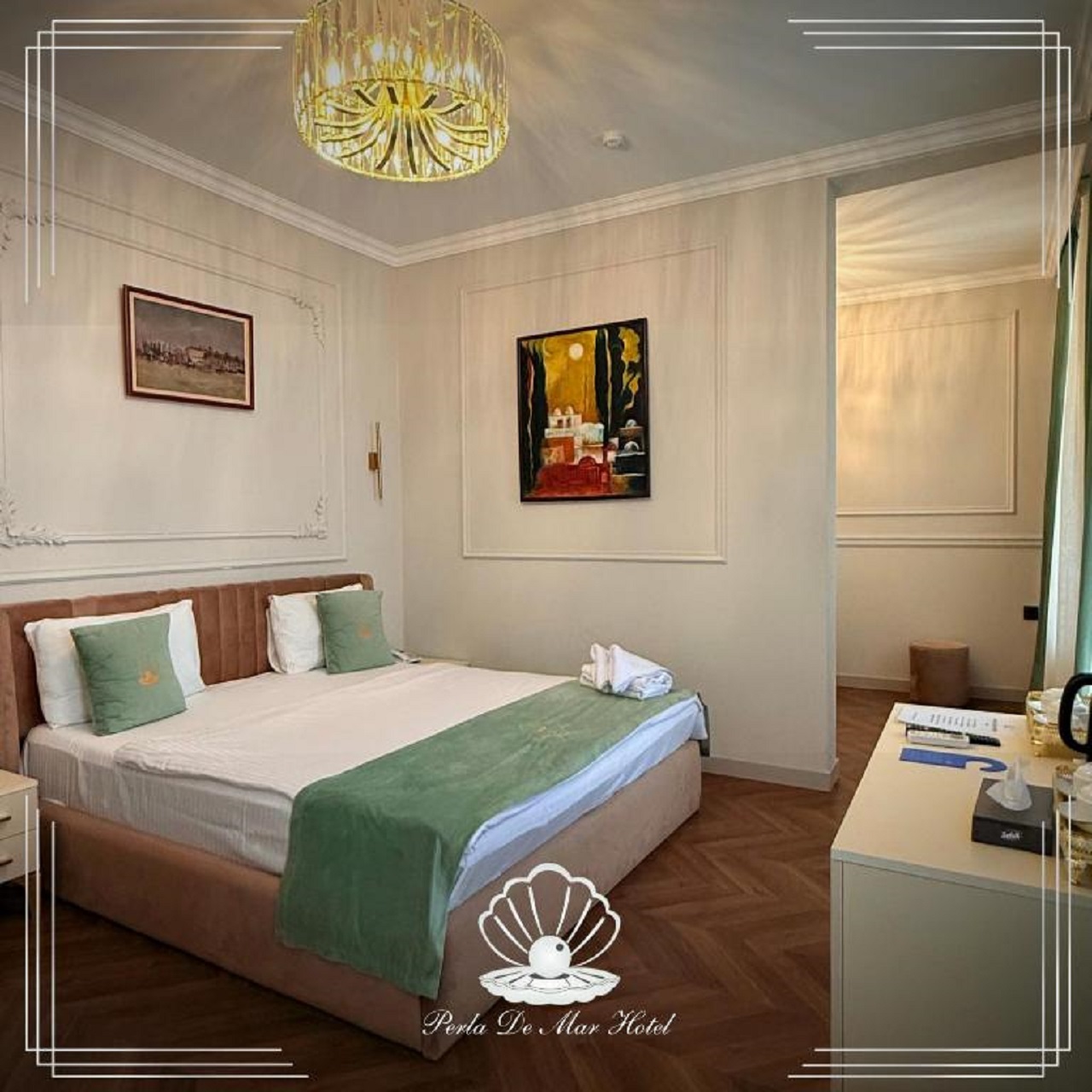 Room Deluxe City View King Bed