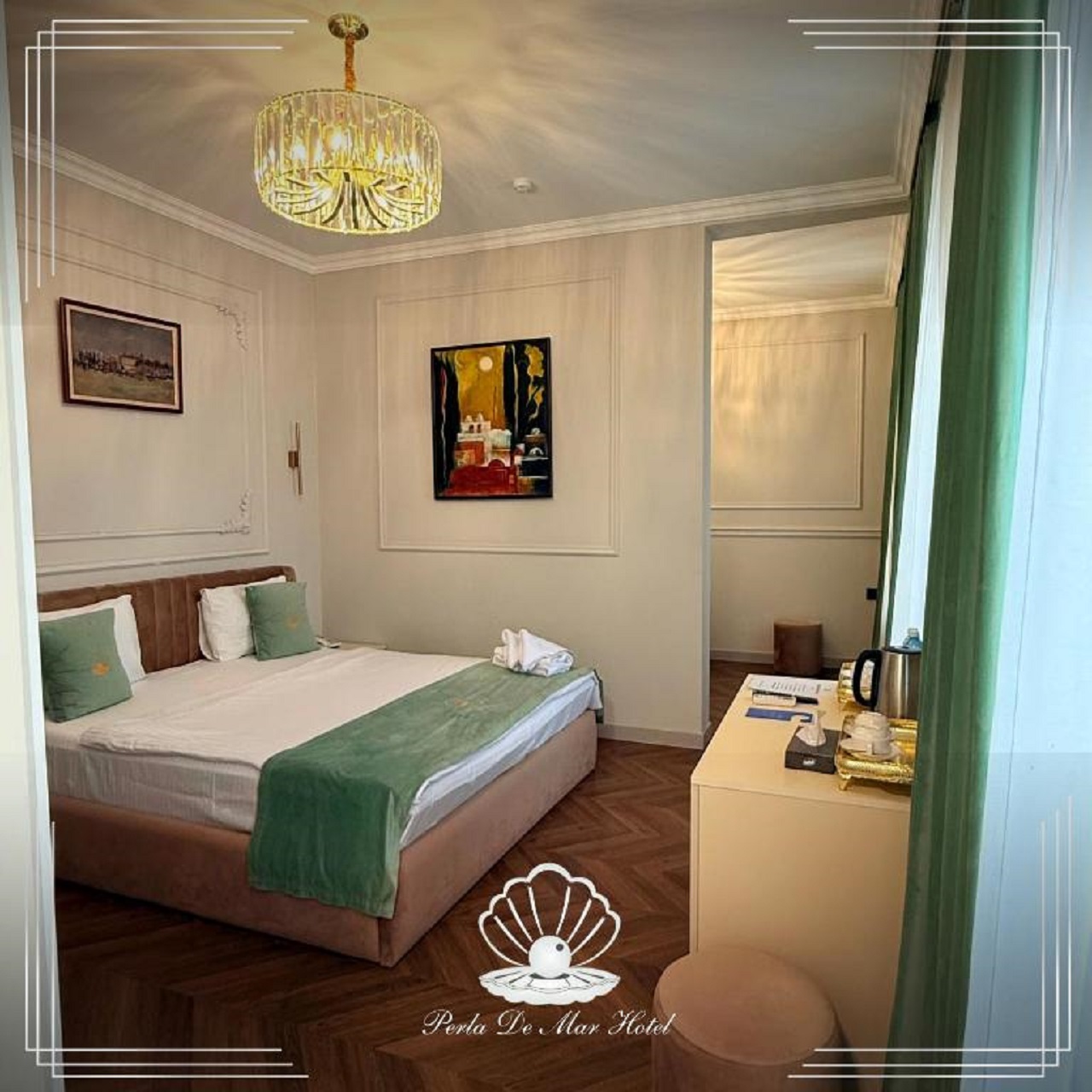 Room Deluxe City View King Bed