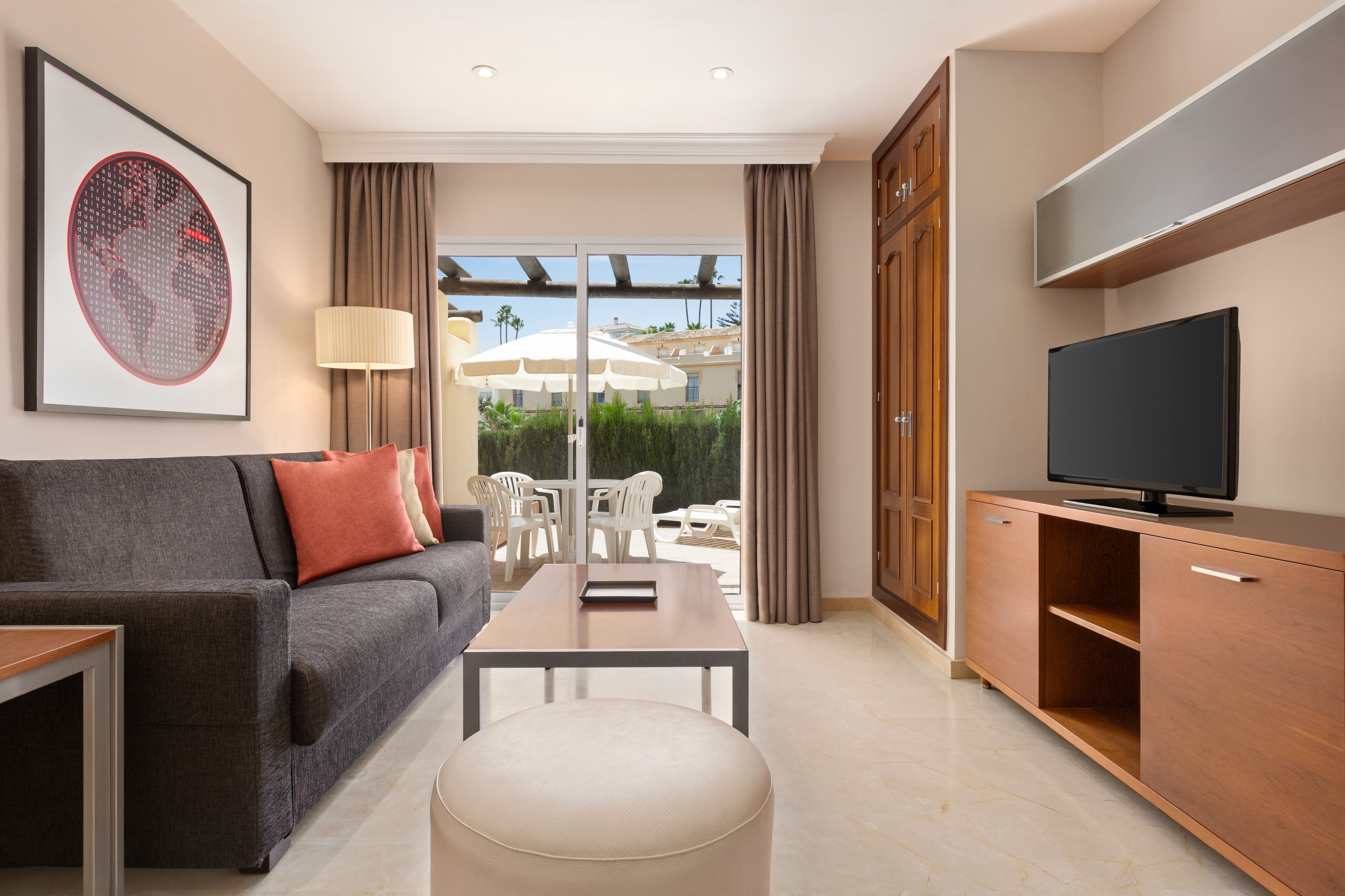 Apartment Capacity 4