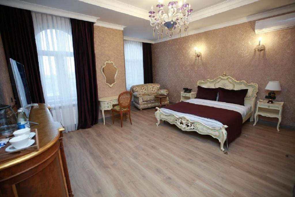 Suite with Views Non Smoking