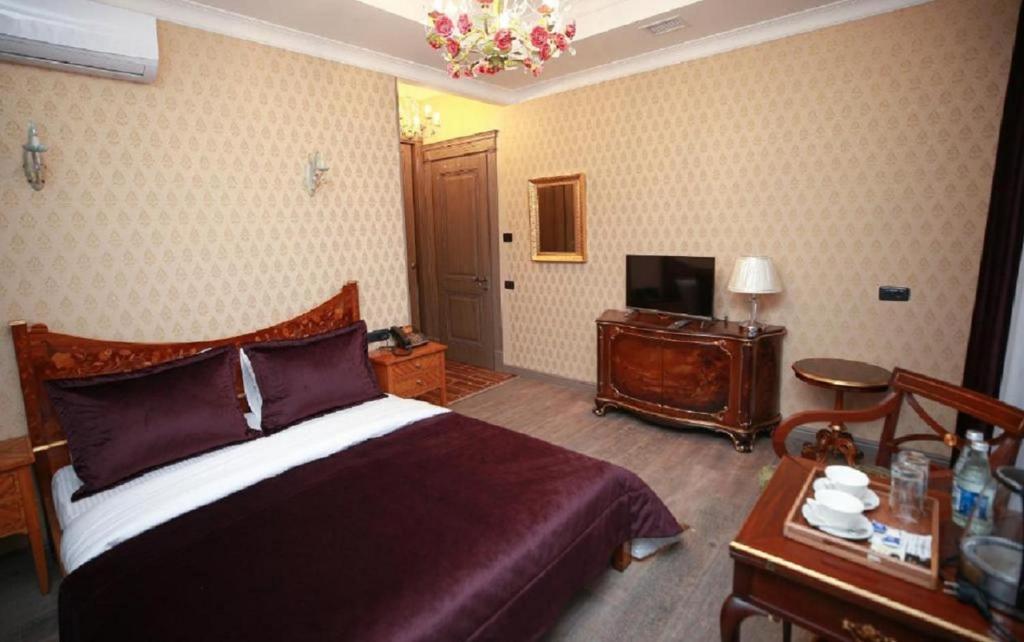 Room Deluxe with Balcony