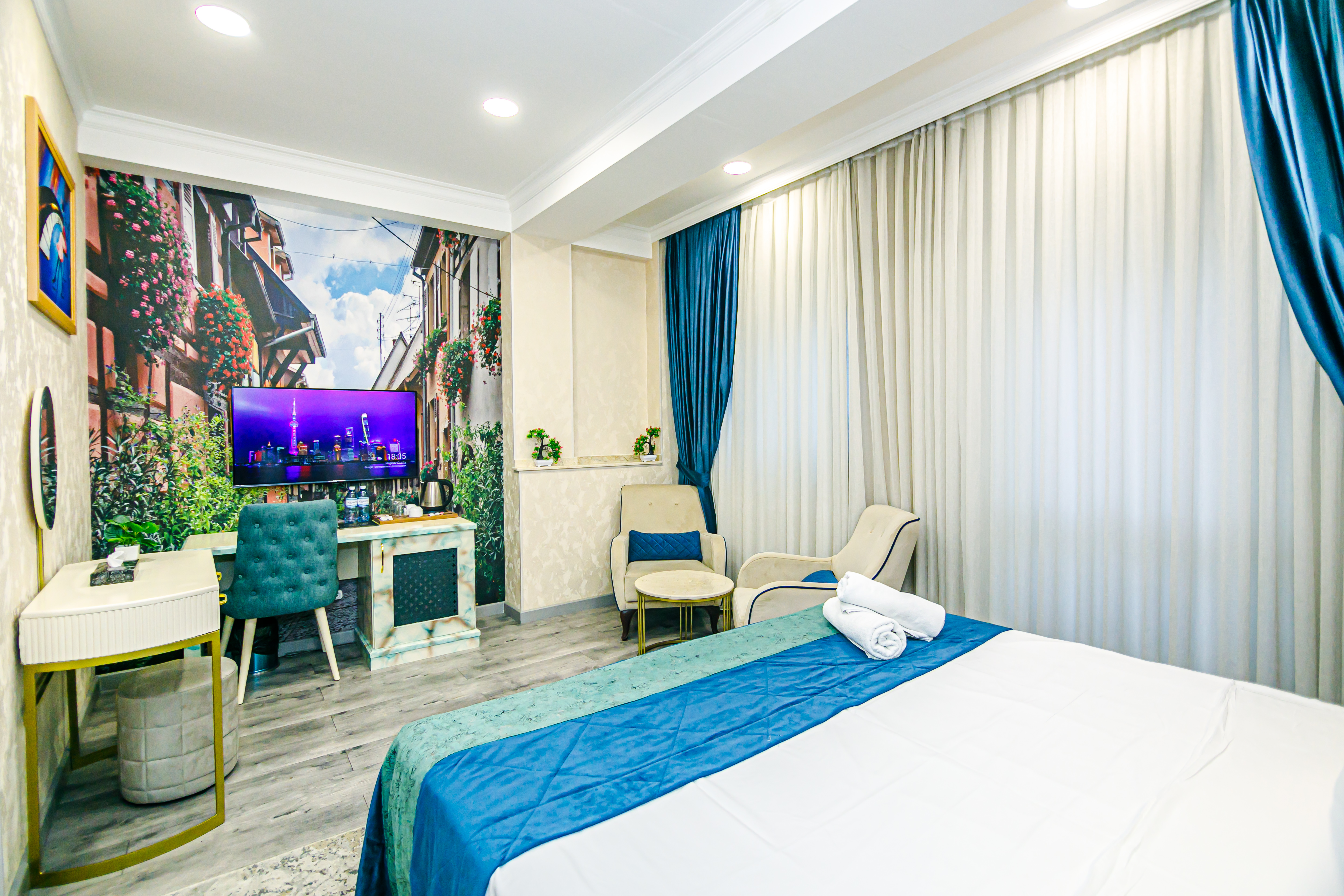 Family Room Two Bedrooms Two Bathrooms