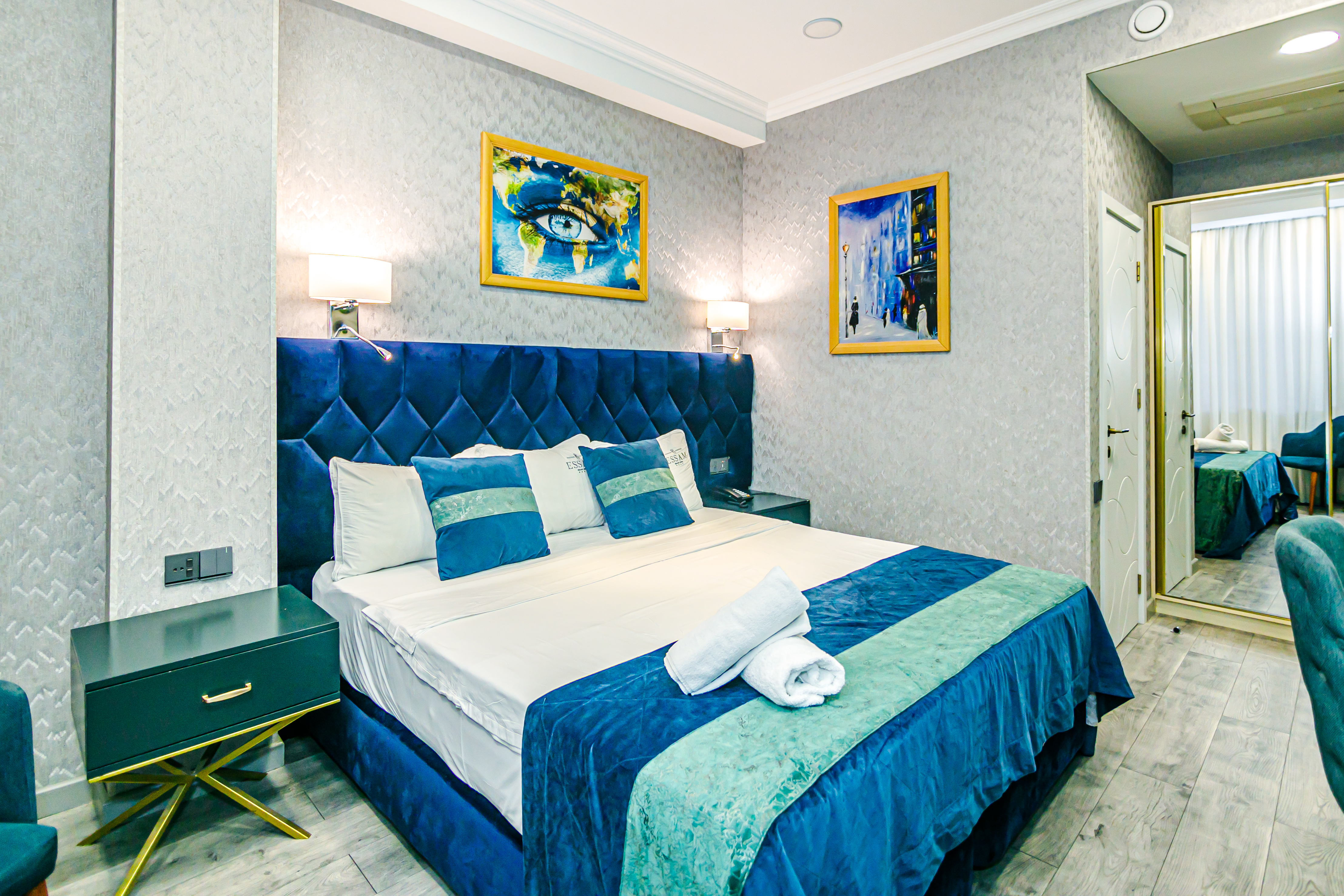 Double Accessible-queen Size Bed