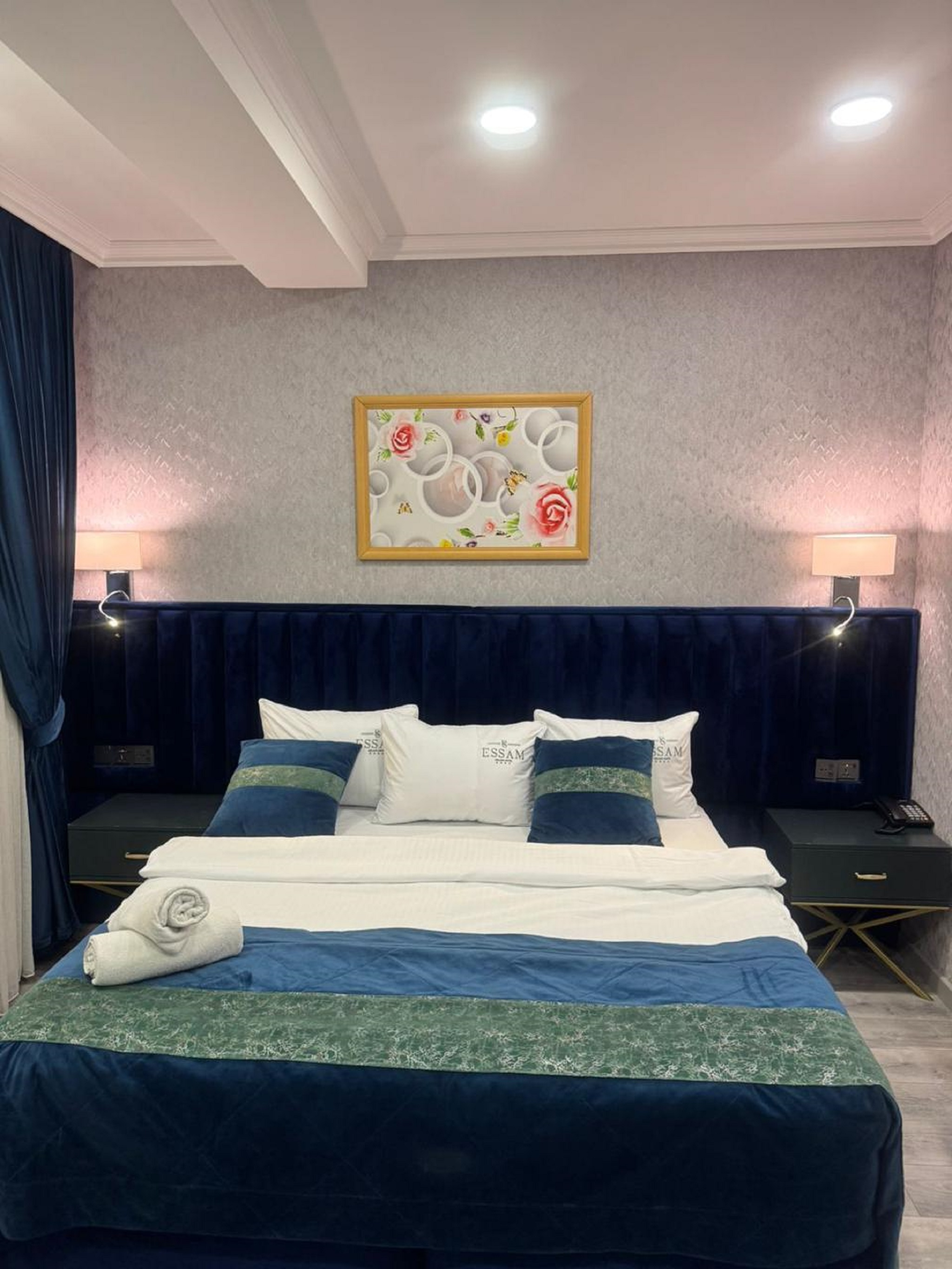 Double Accessible-queen Size Bed