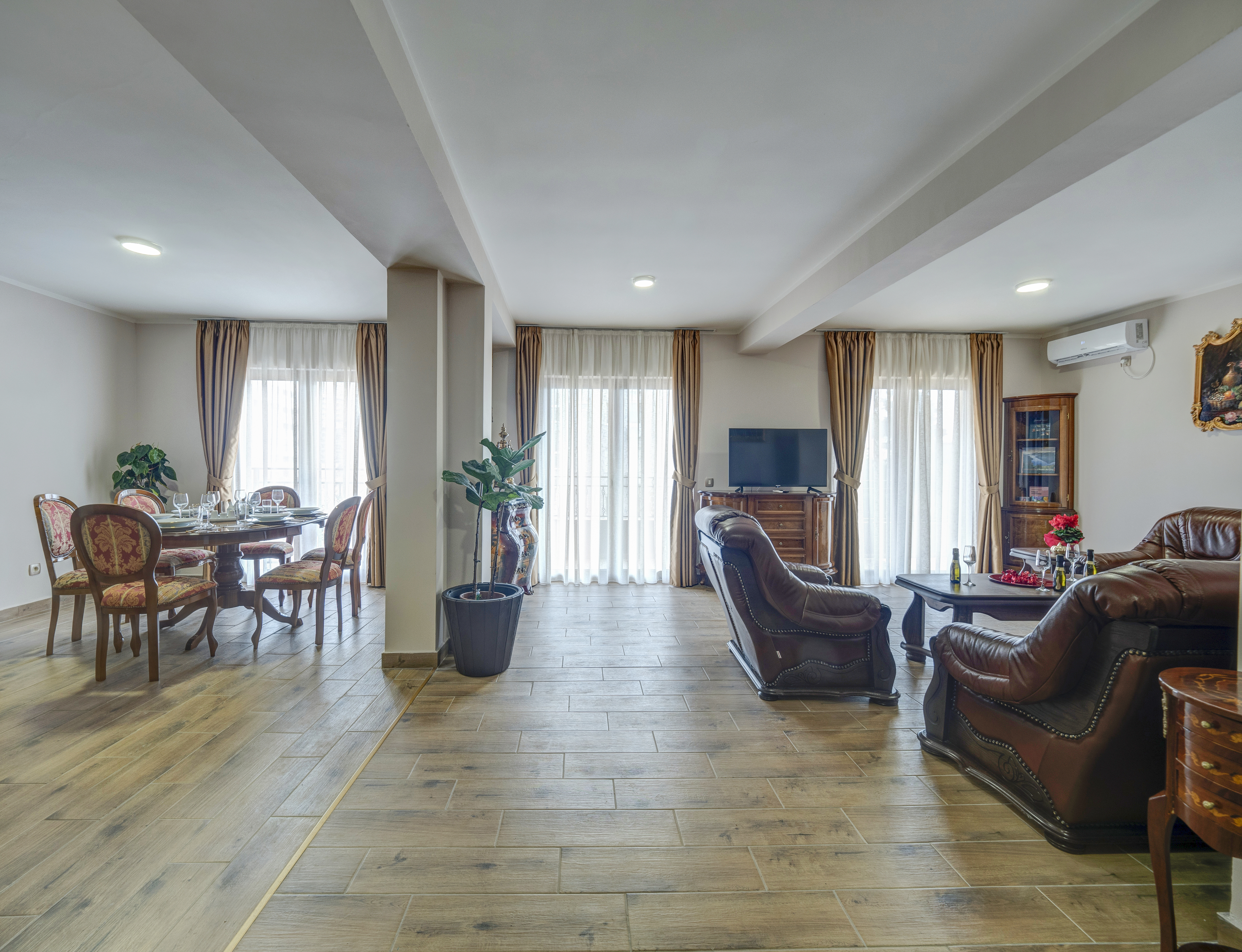 Apartment Deluxe Two Bedroom