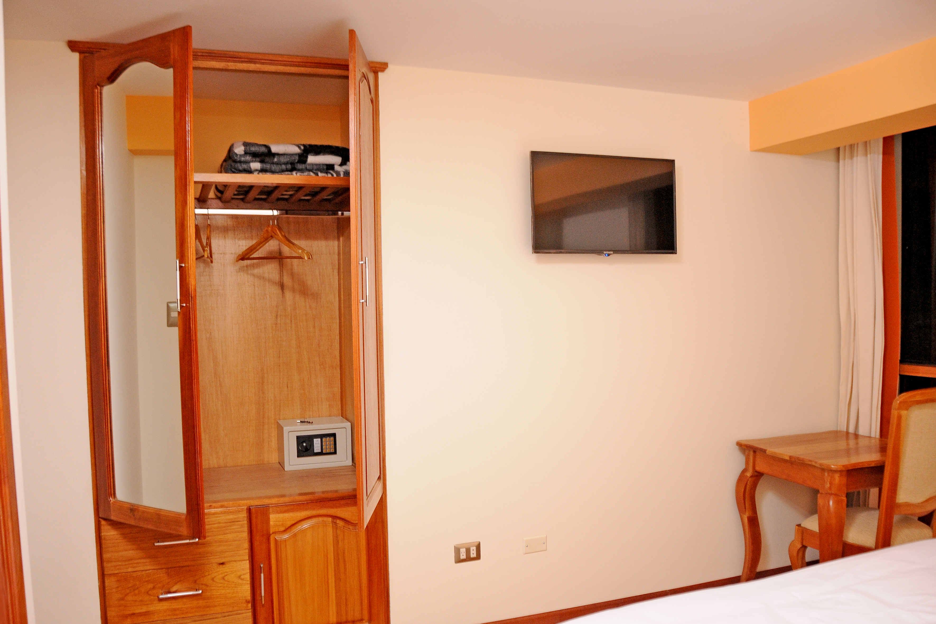 Room Superior Queen Bed