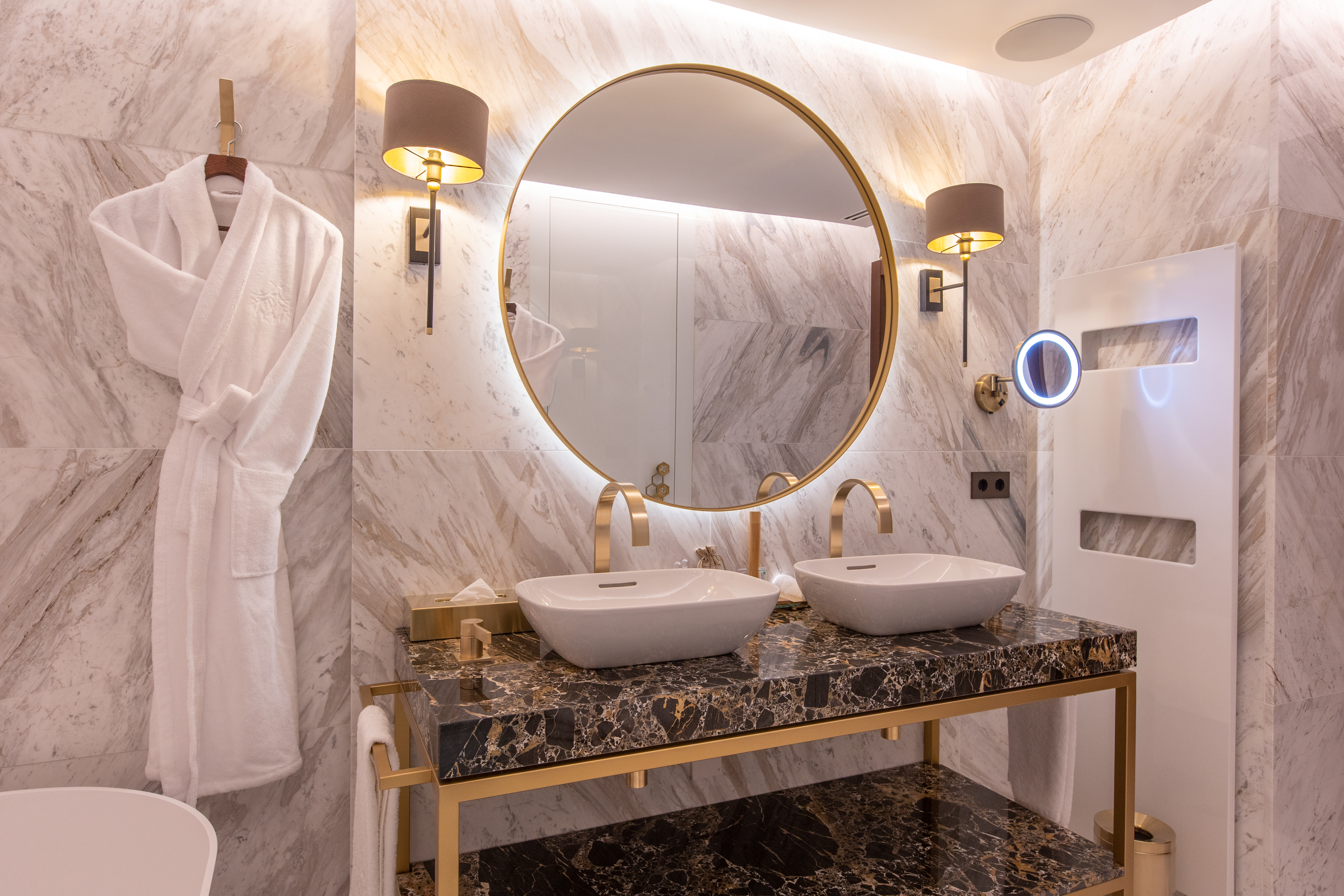 Suite Two Bedrooms Two Bathrooms