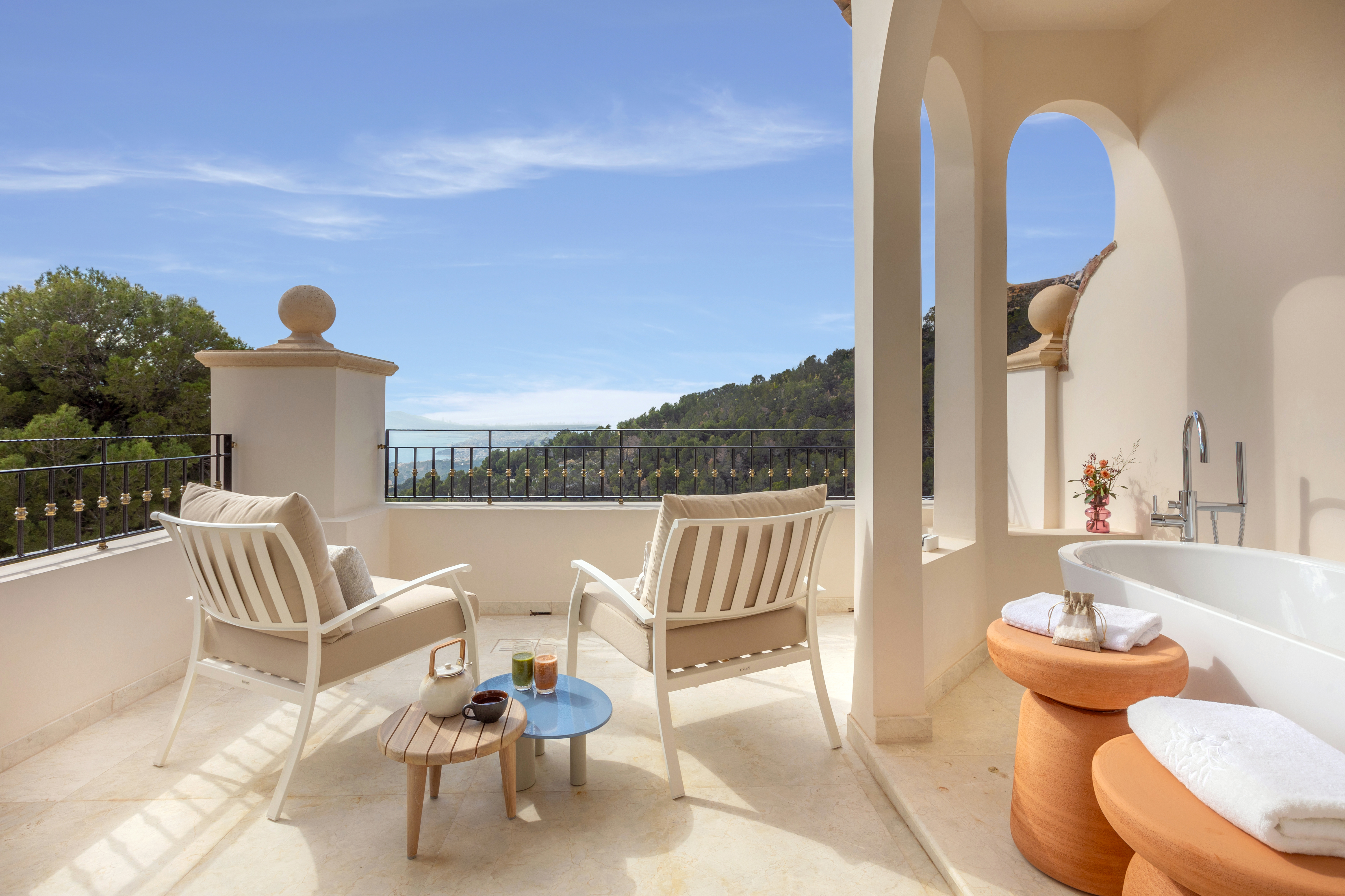 Suite Two Bedrooms Two Bathrooms