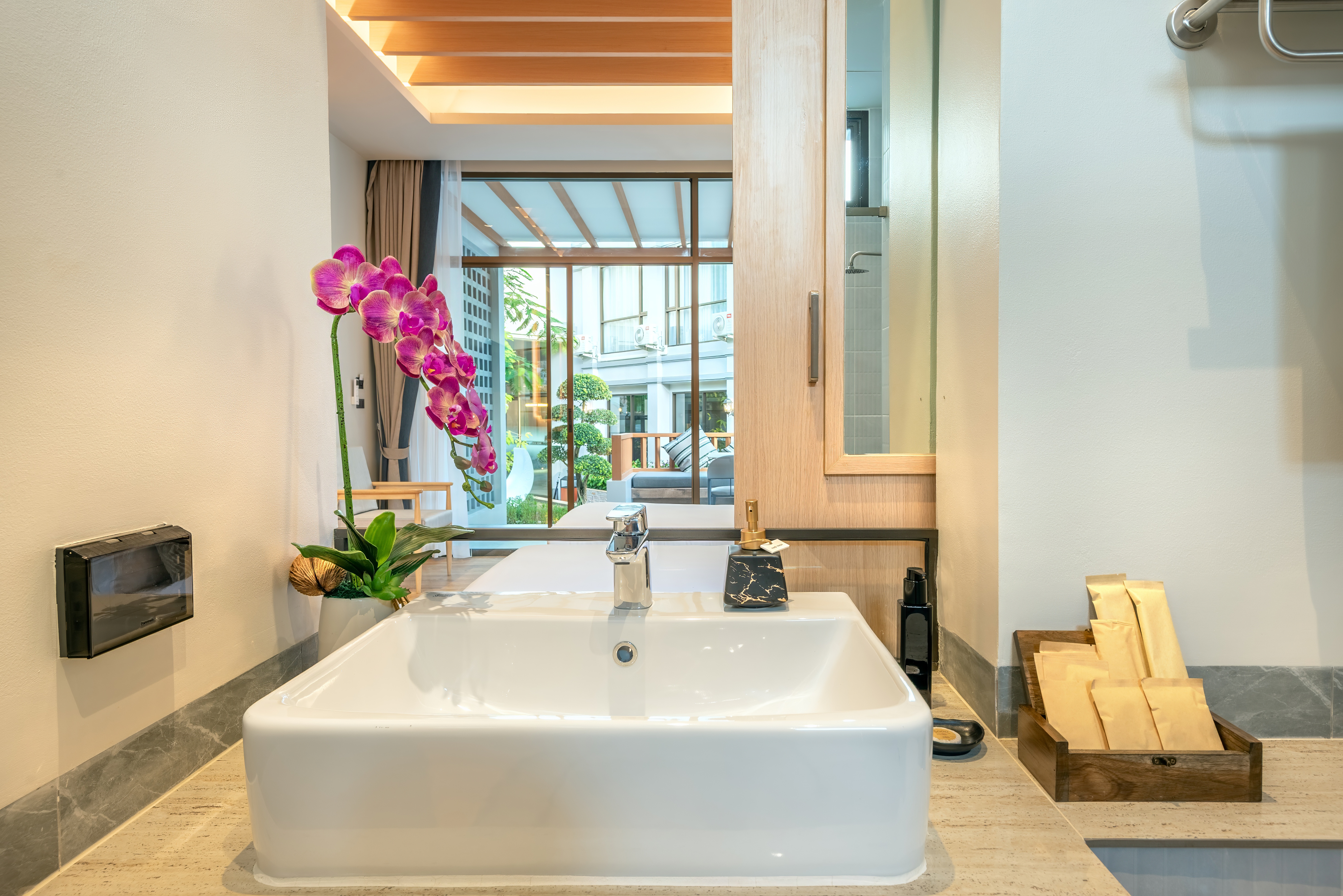 Double or Twin Deluxe