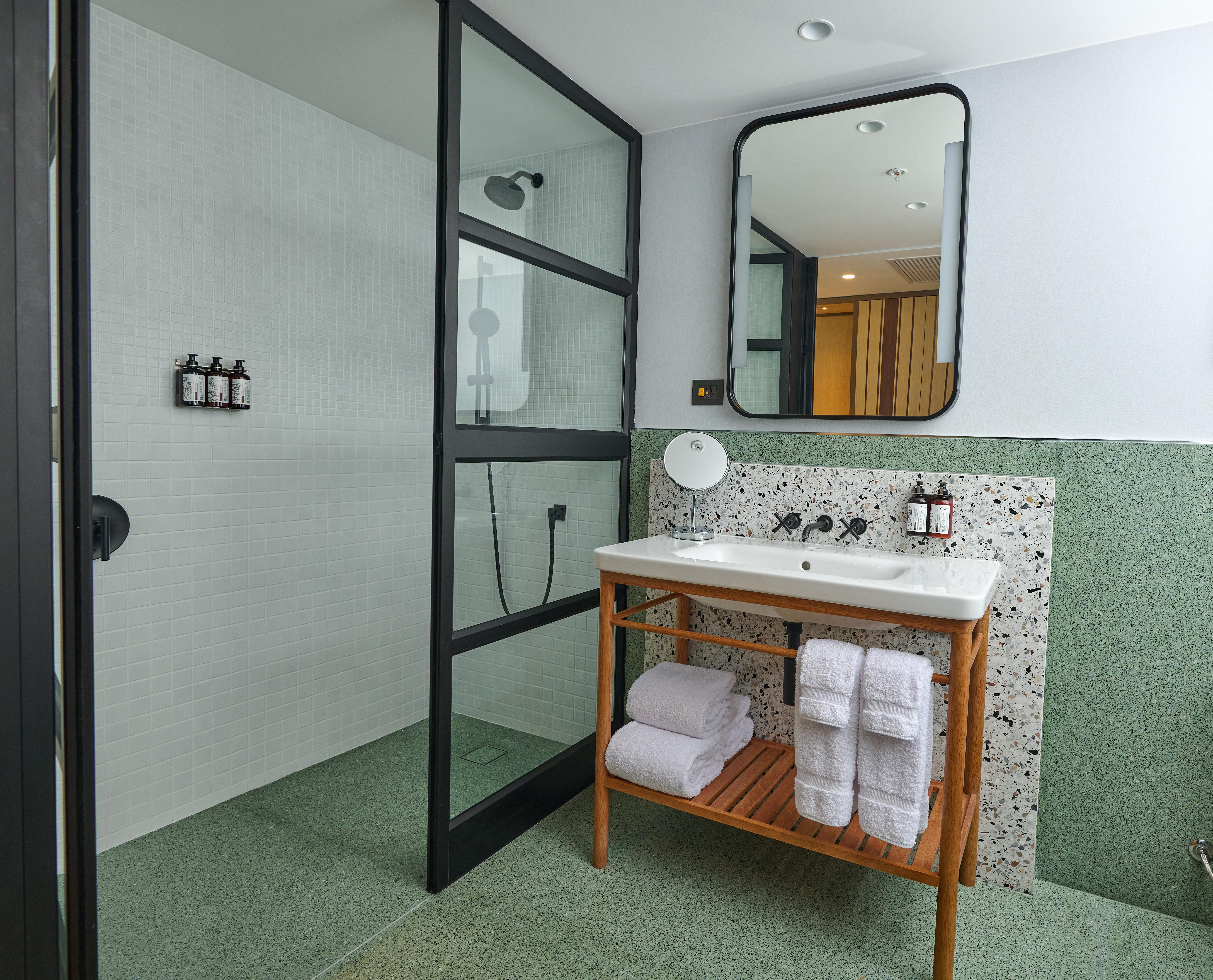 Double City View King Bed