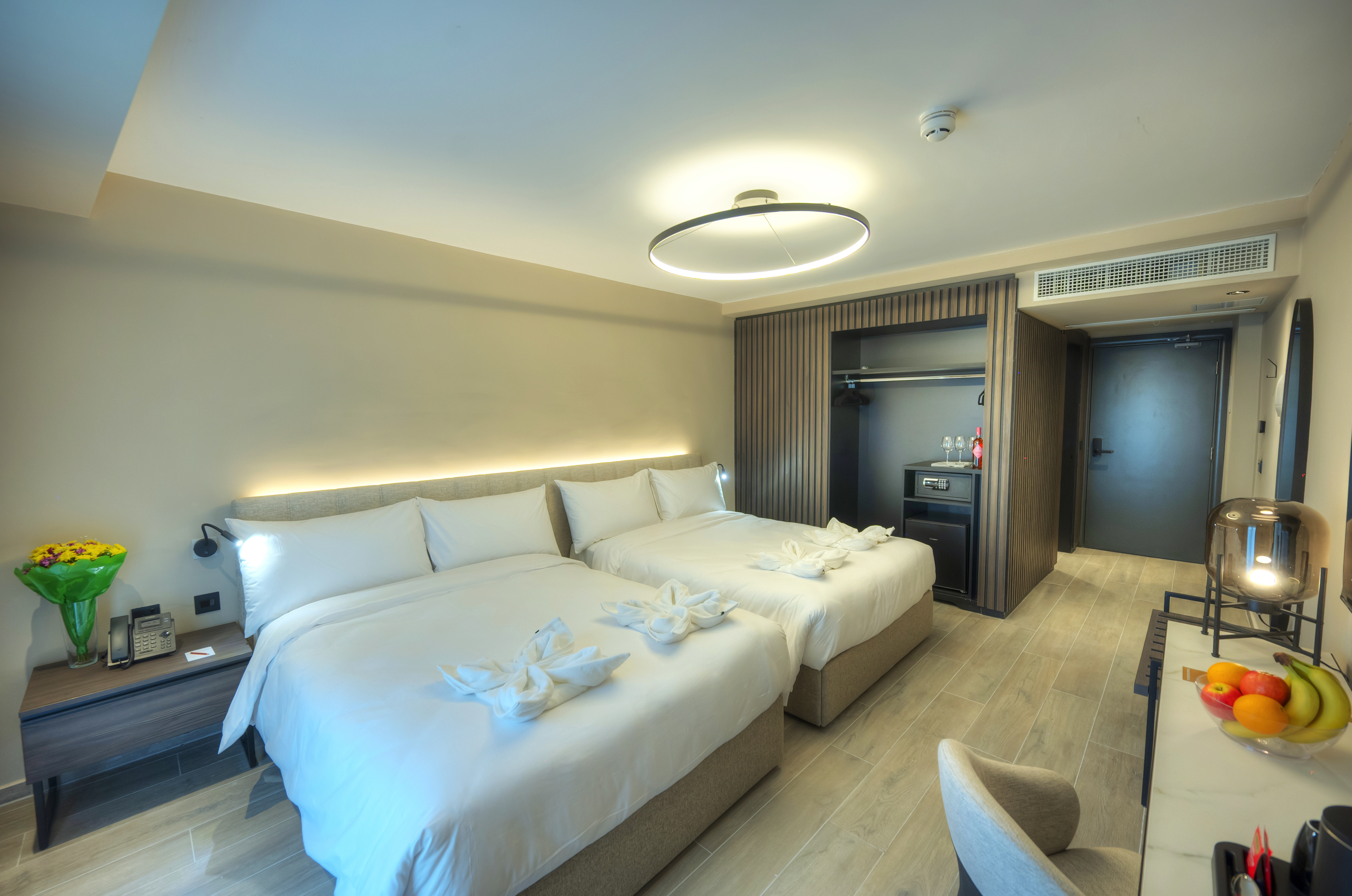 Family Room Executive