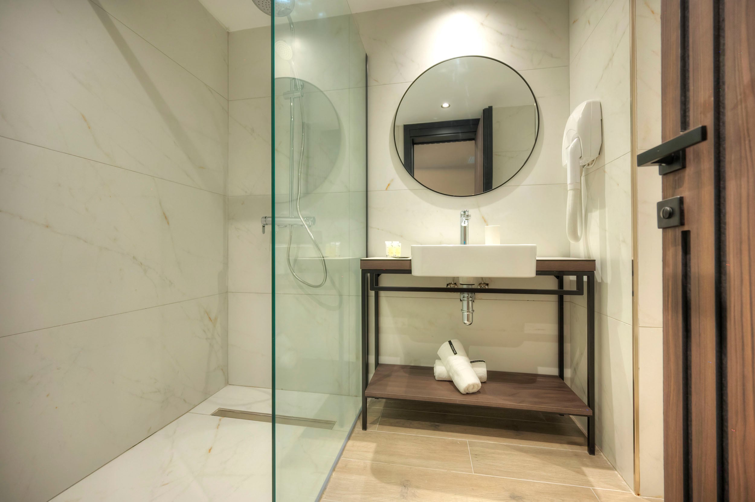 Double or Twin Standard