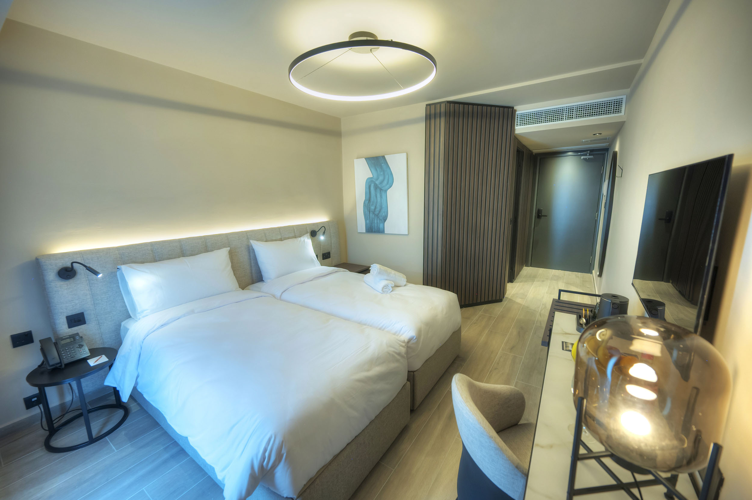 Double or Twin Executive