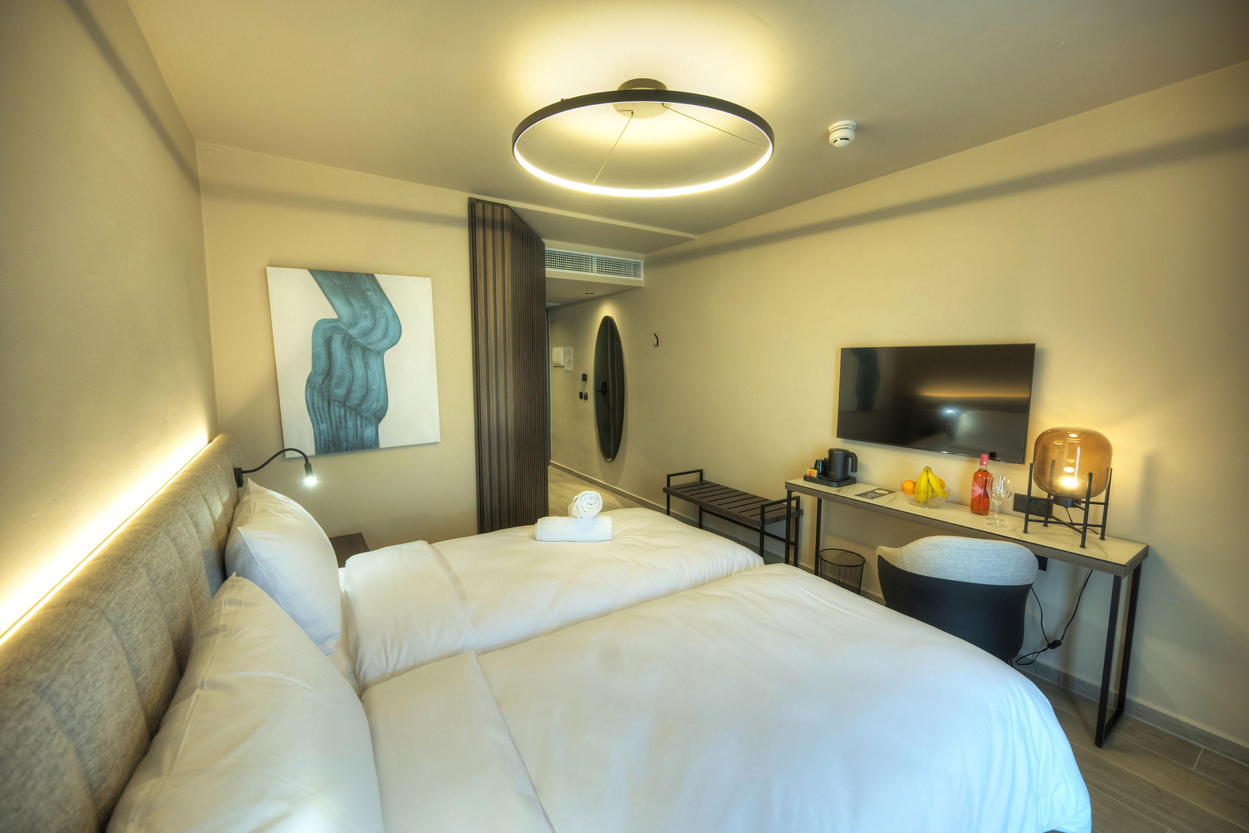 Double or Twin Executive