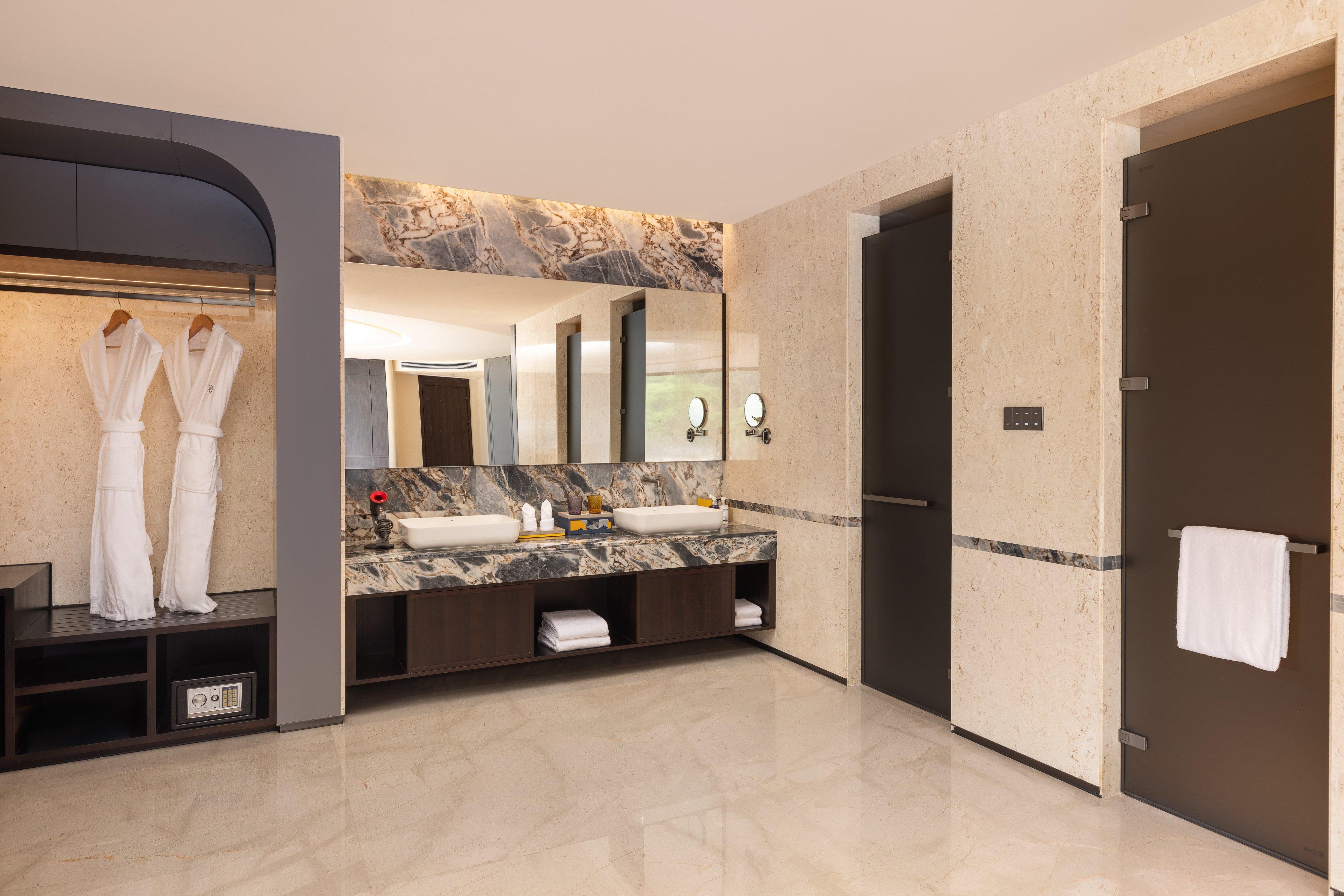 Suite with Private Pool