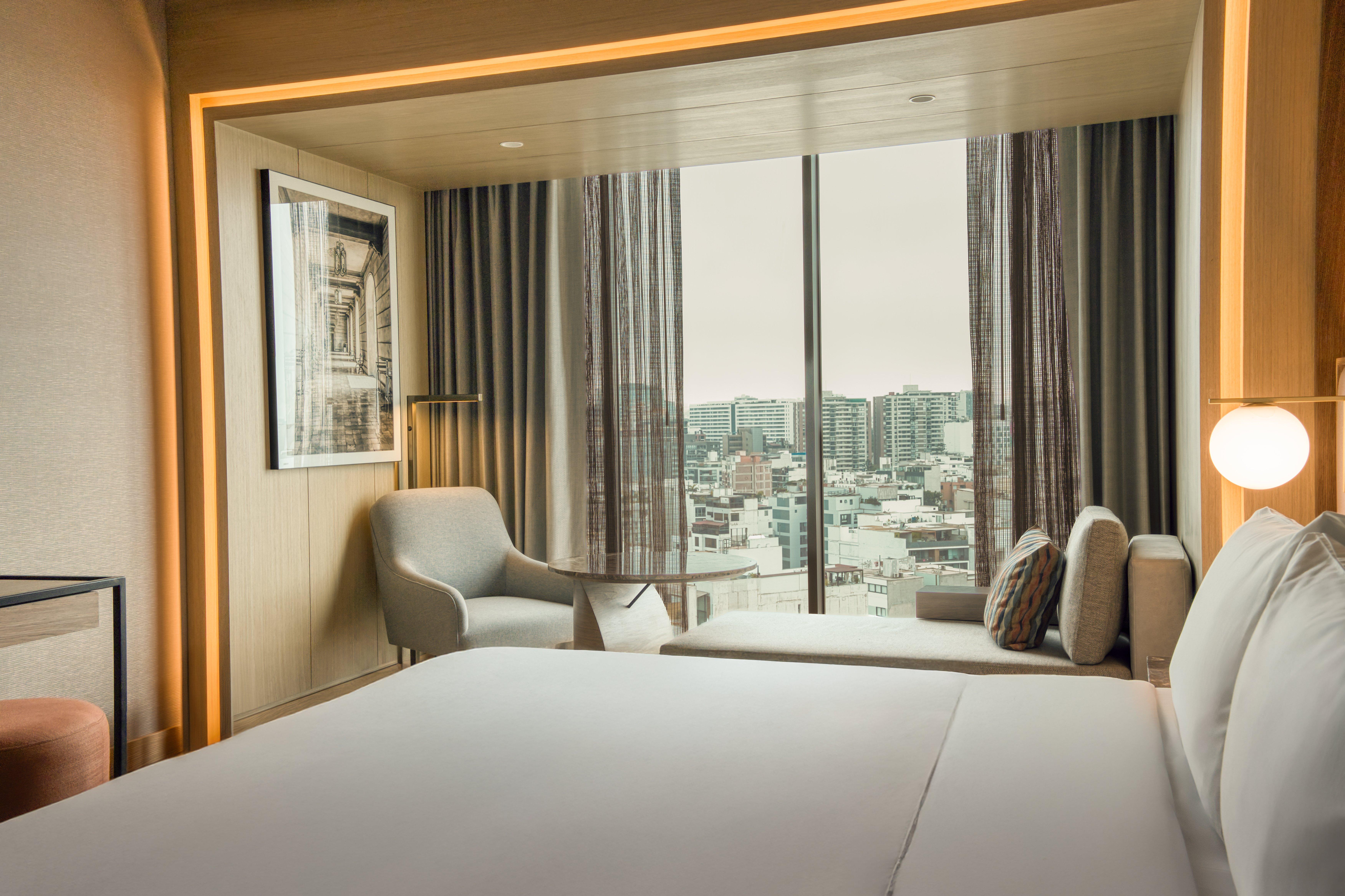 Double Club King Bed