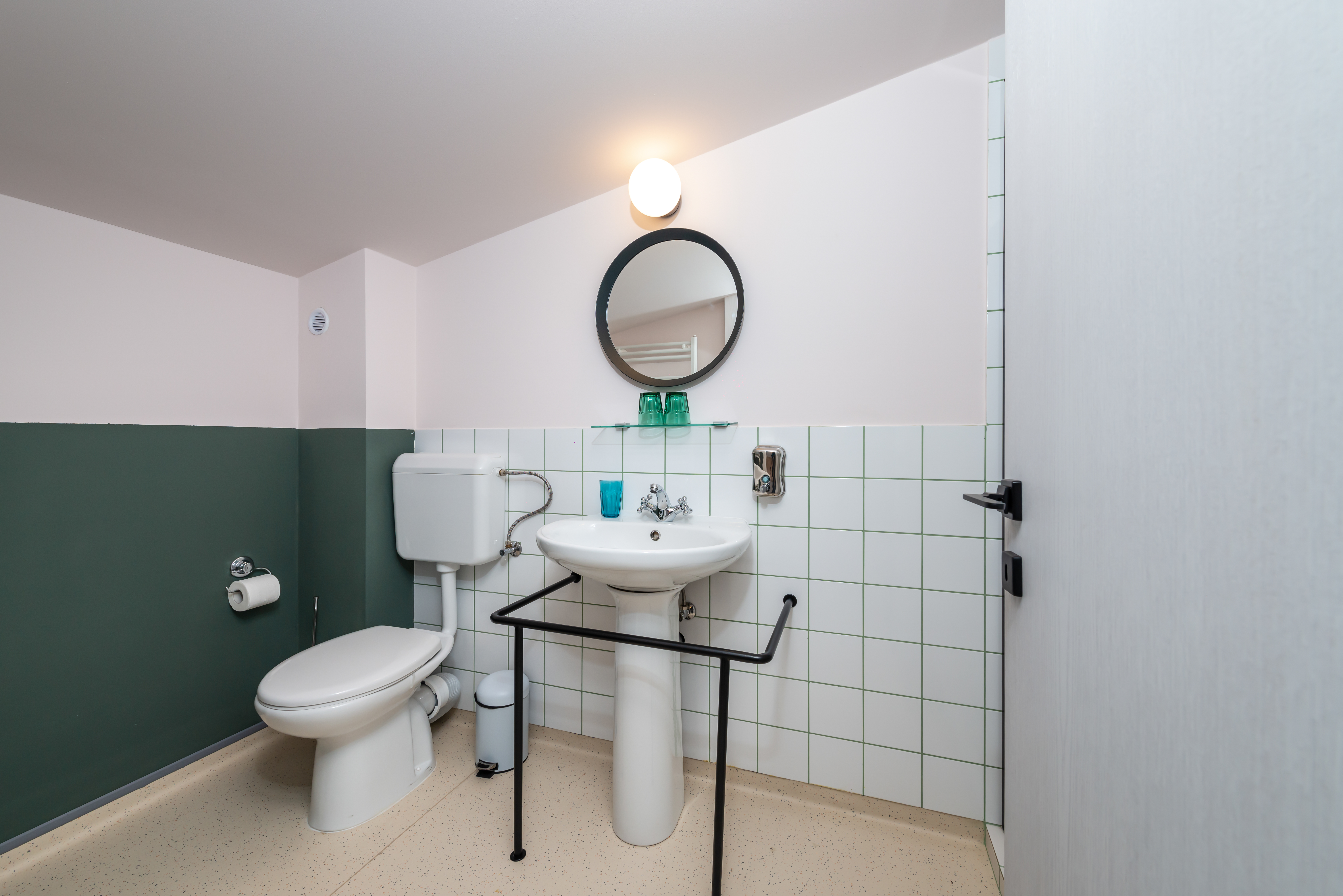 Junior Suite Classic Queen Bed