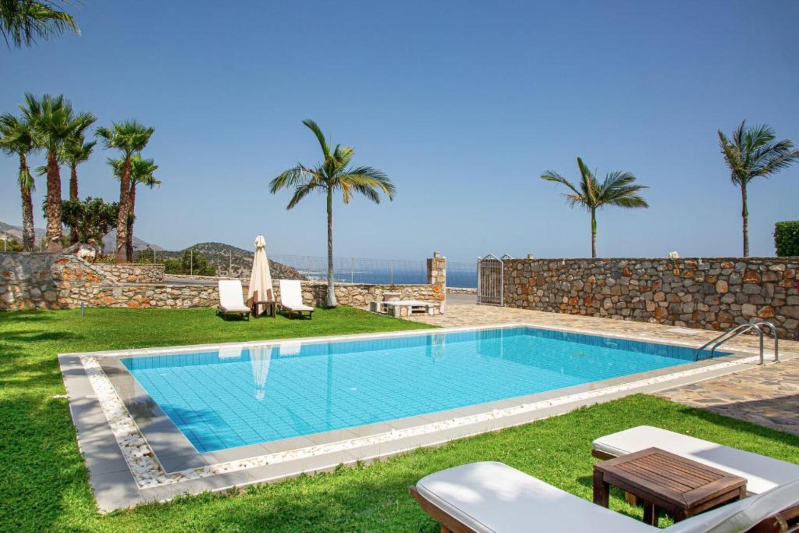 Villa Two Bedrooms with Private Pool