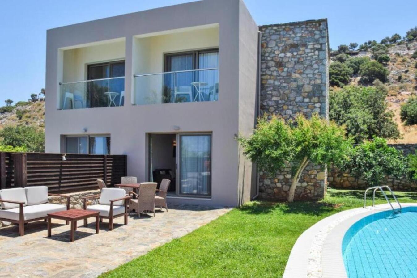 Villa One Bedroom with Views