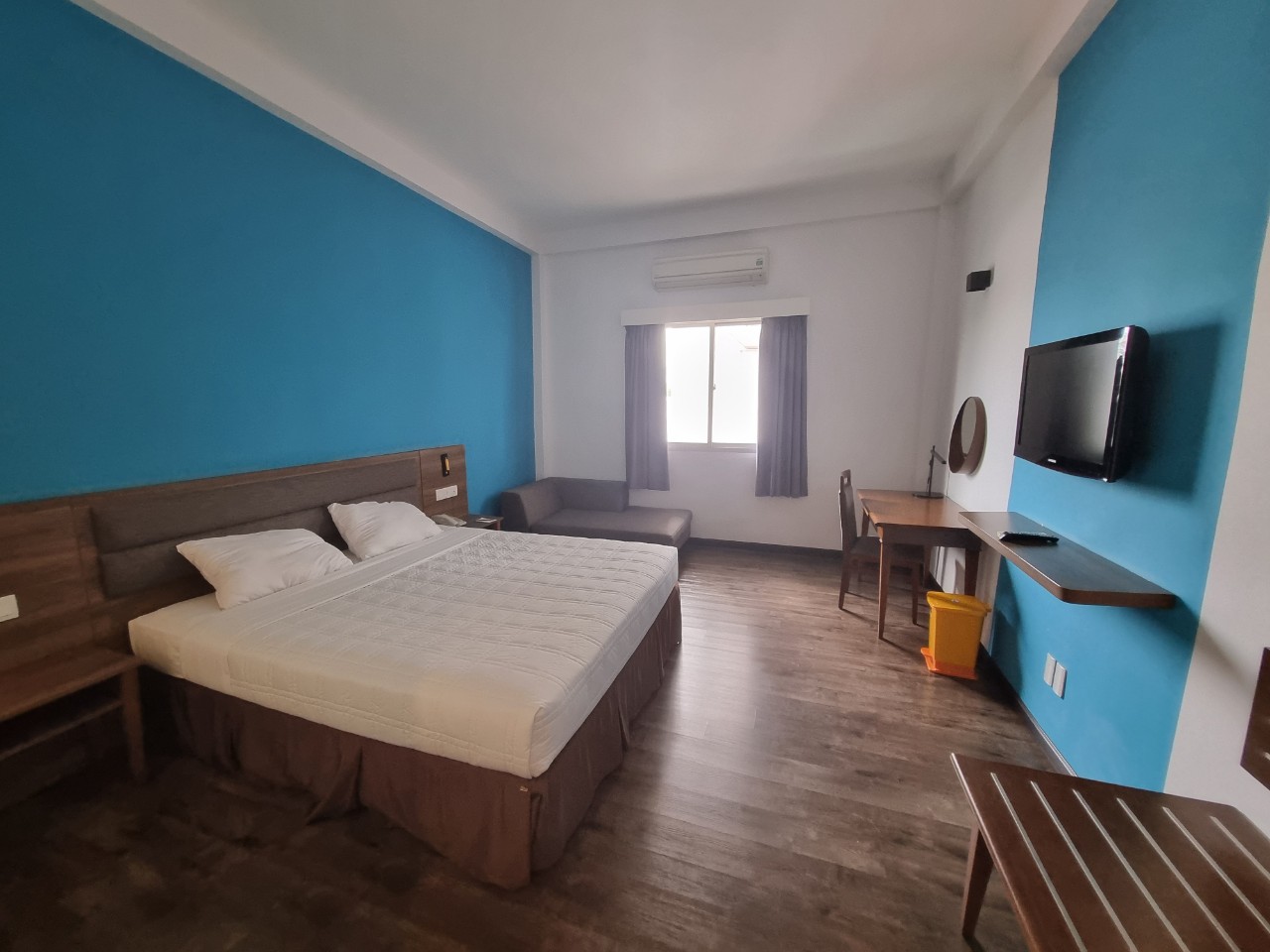 Single Deluxe Premium