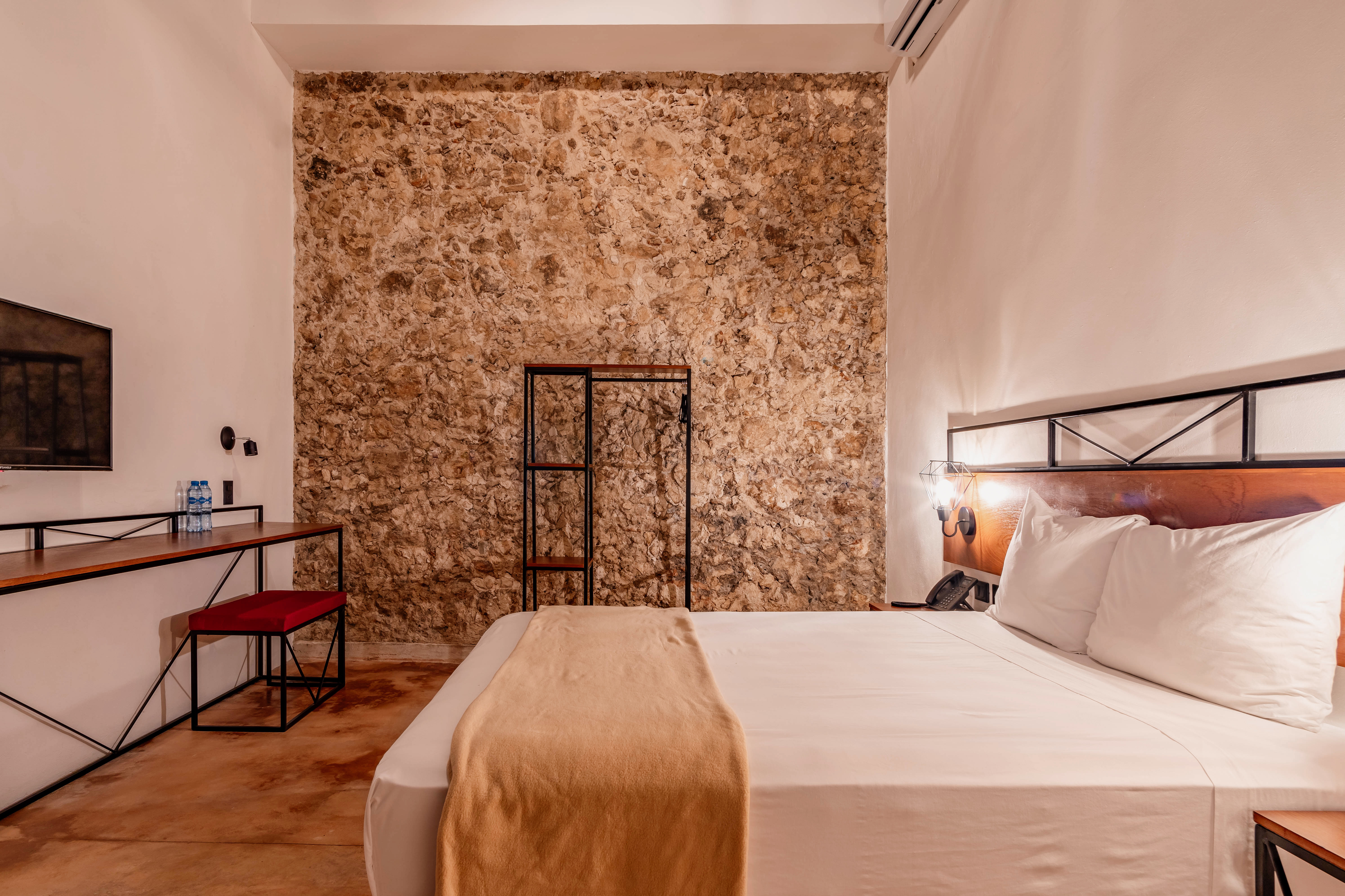 Double Deluxe Queen Bed