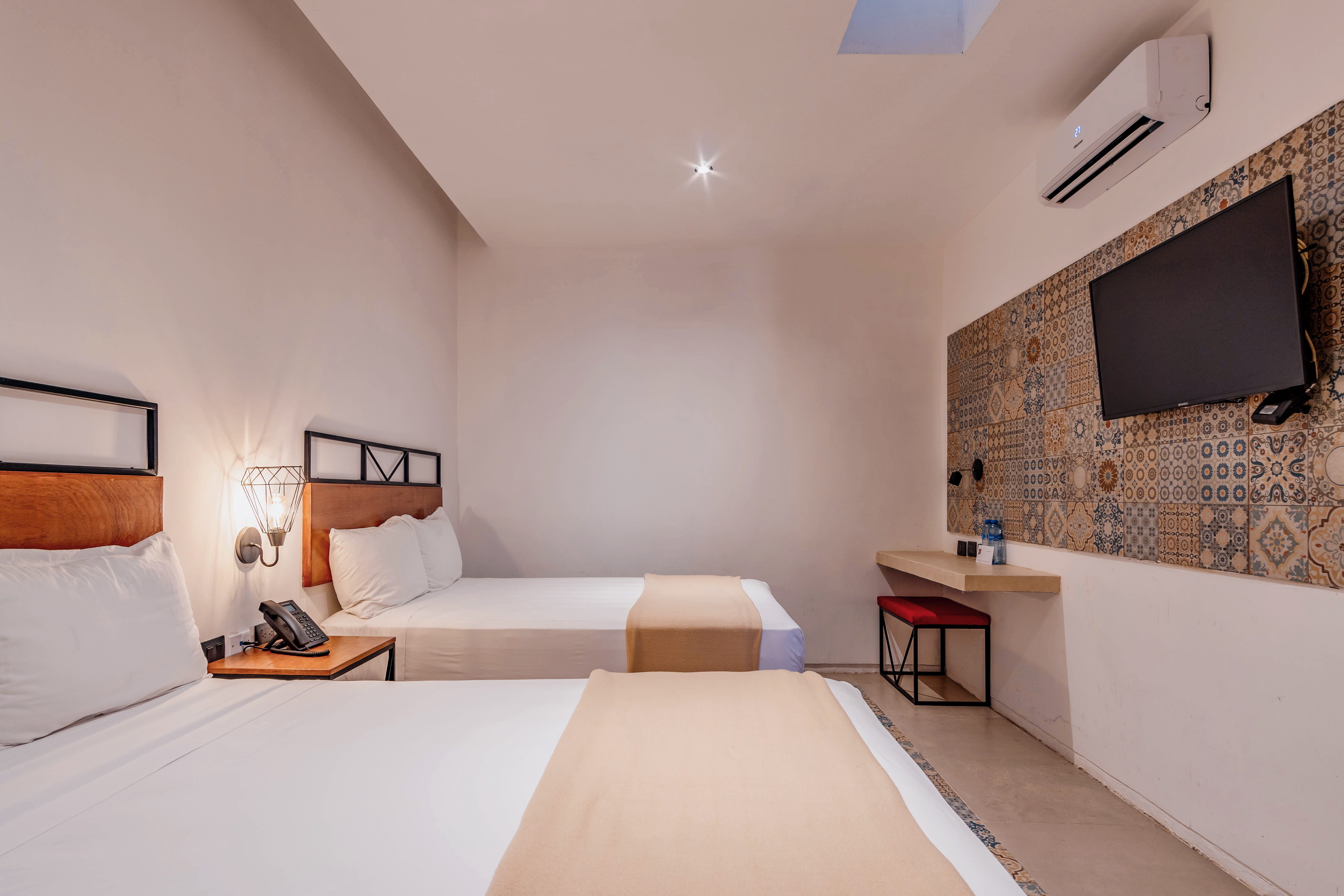 Double or Twin with Double Bed