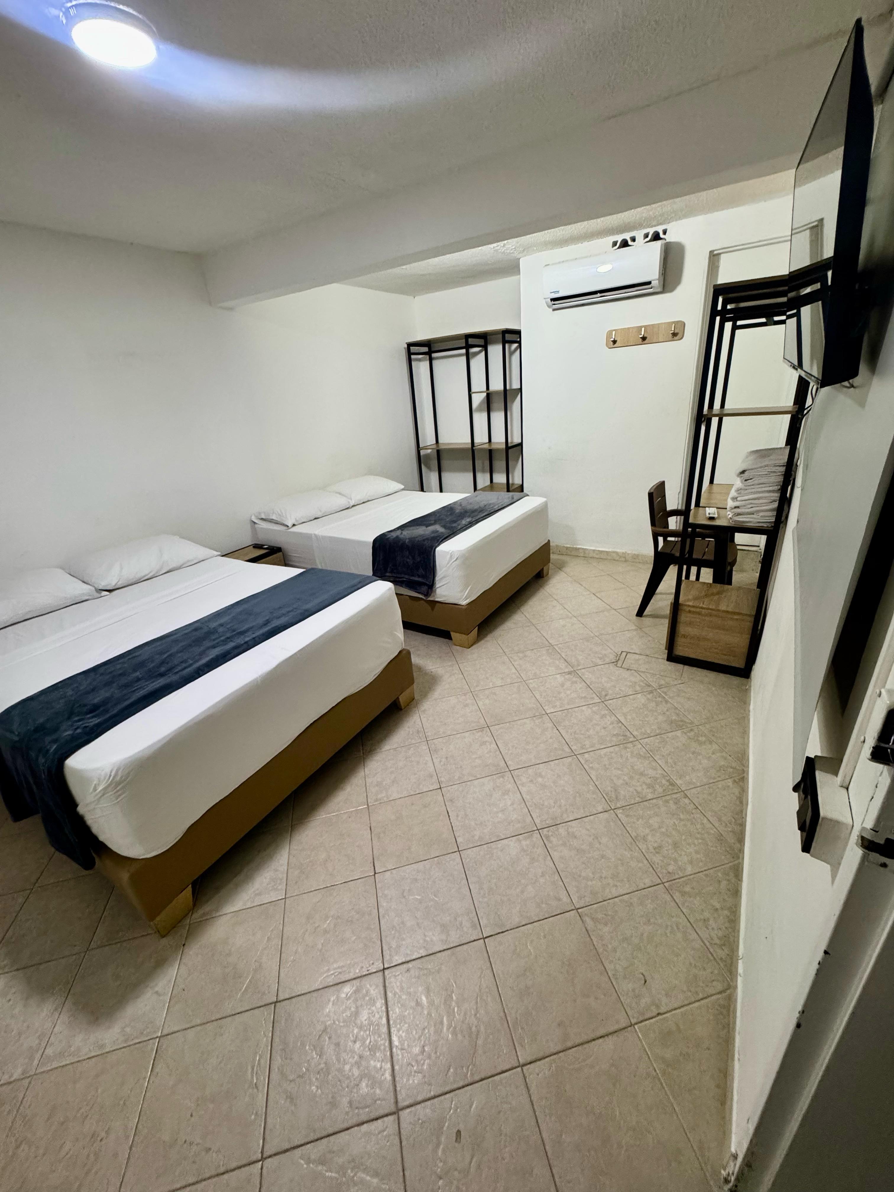 Family Room Capacity 8 Two Bedrooms