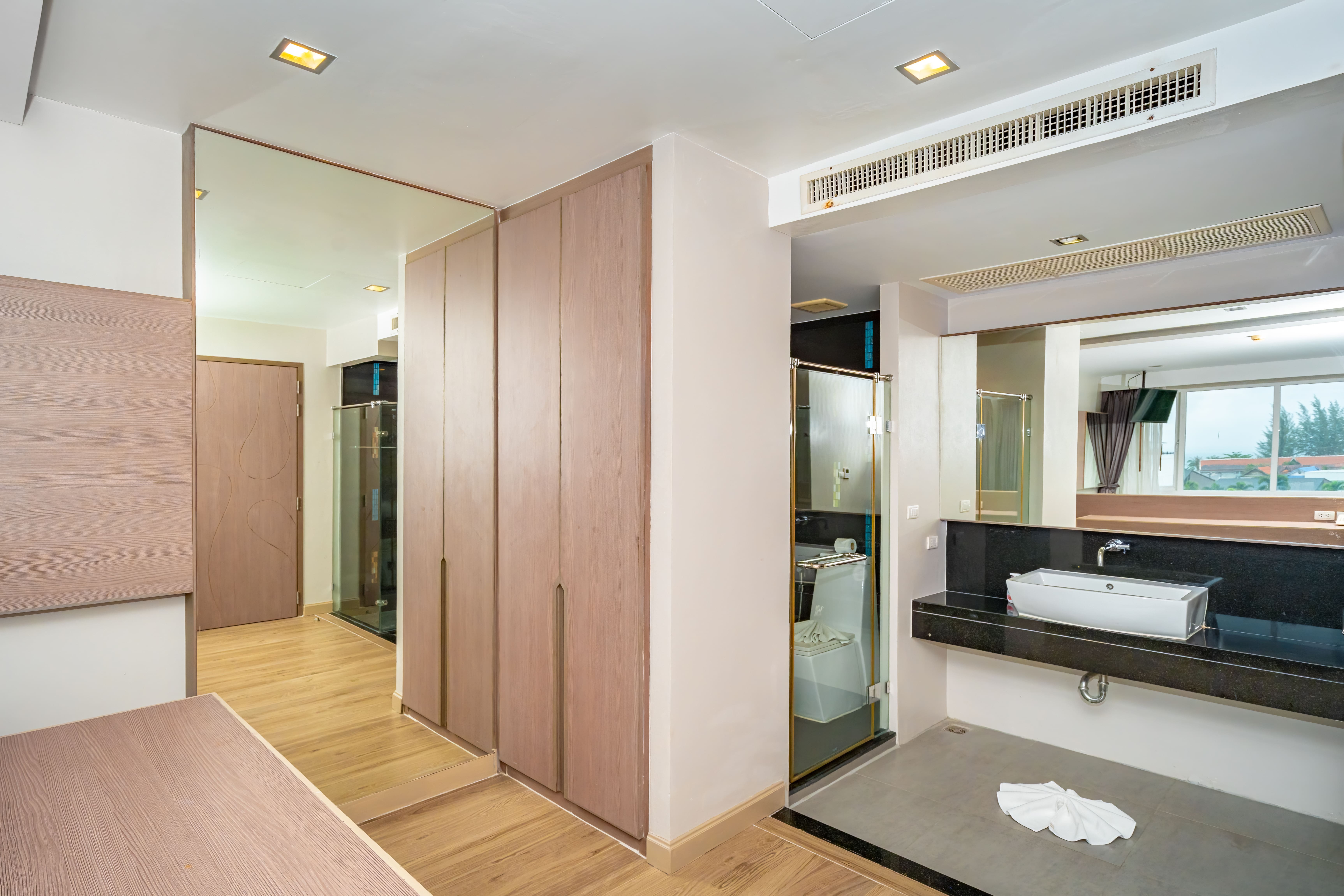 Junior Suite Two Bedrooms One Bathroom