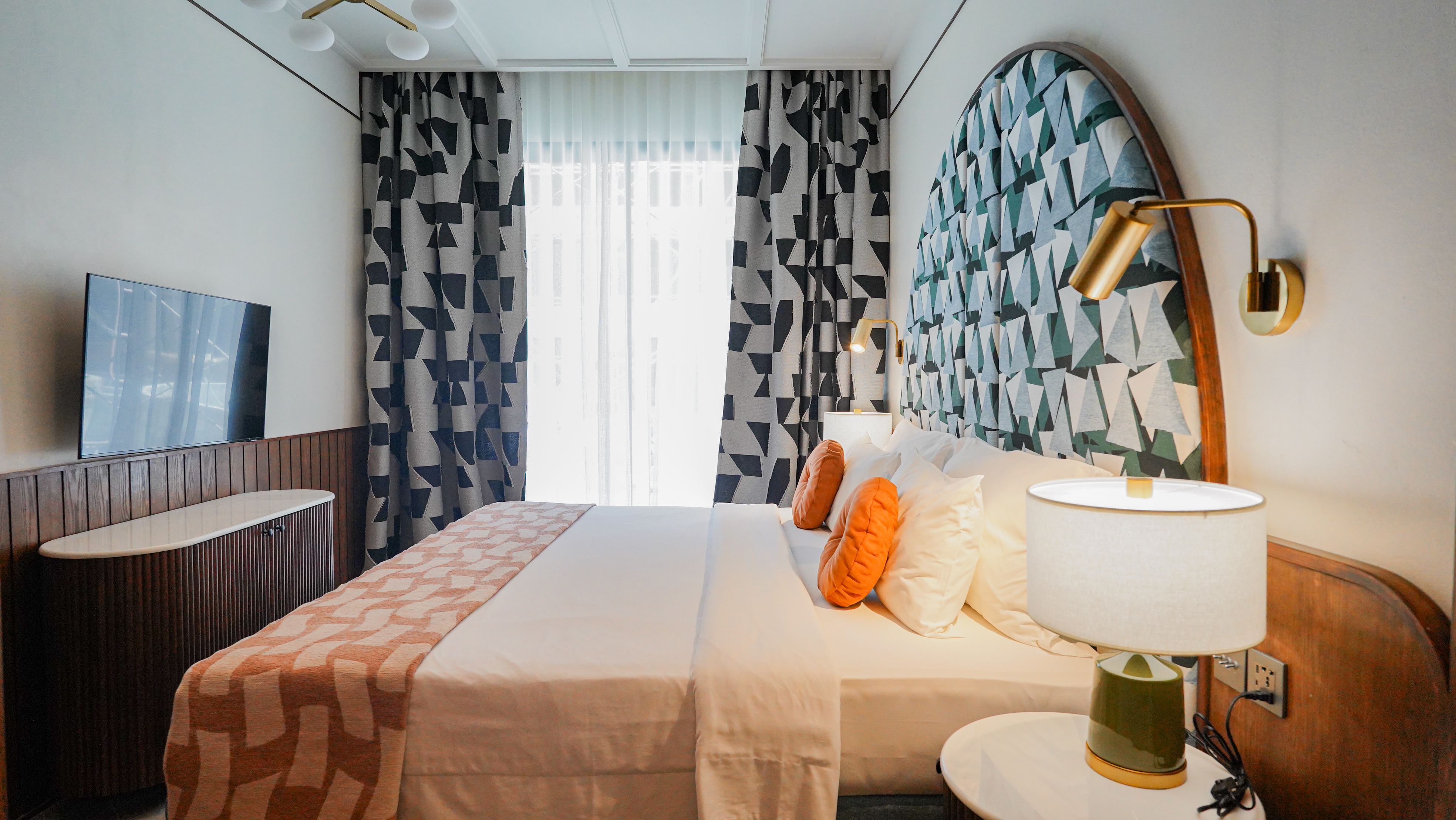 Double or Twin Deluxe