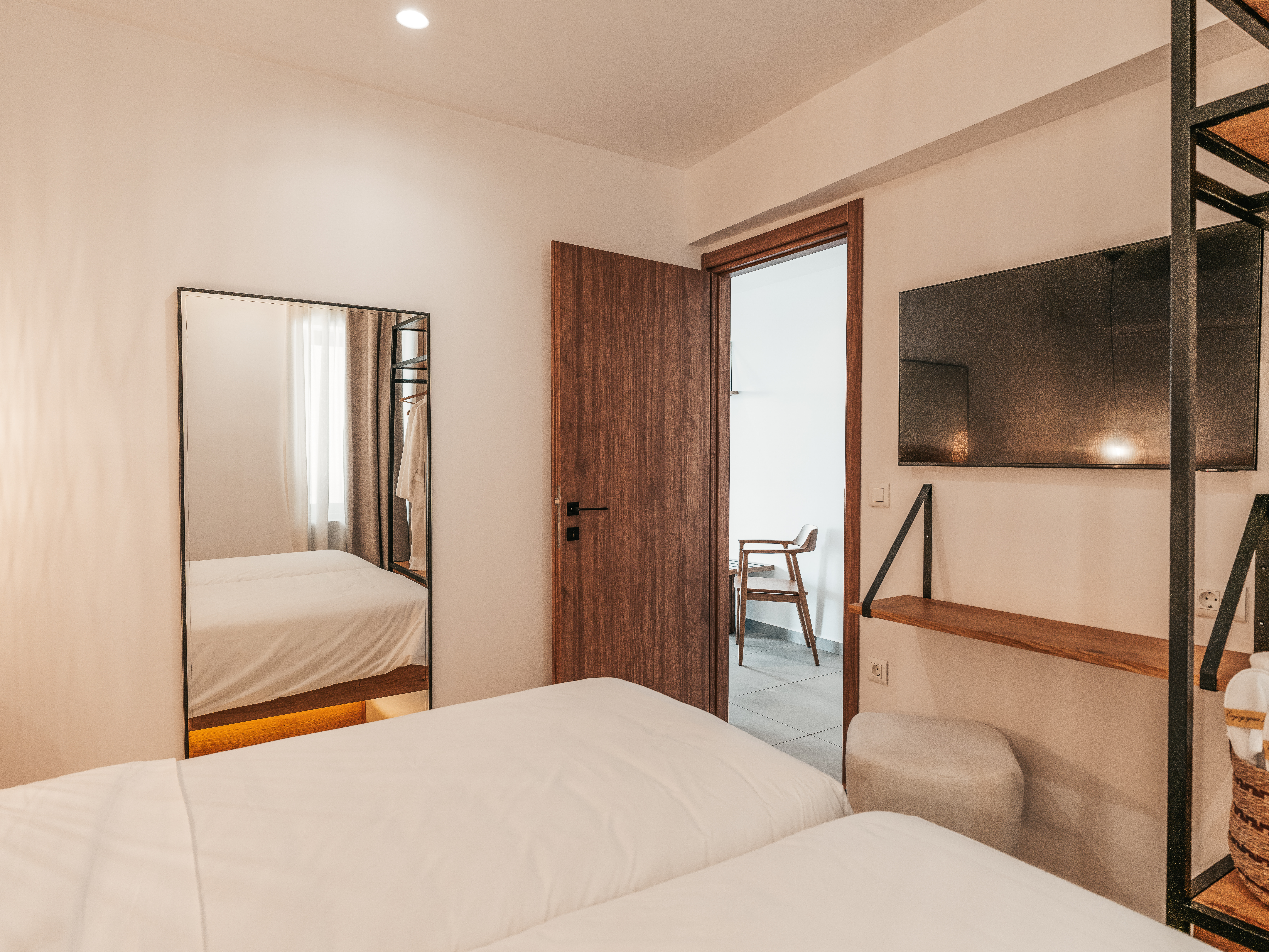 Suite Two Bedrooms One Bathroom