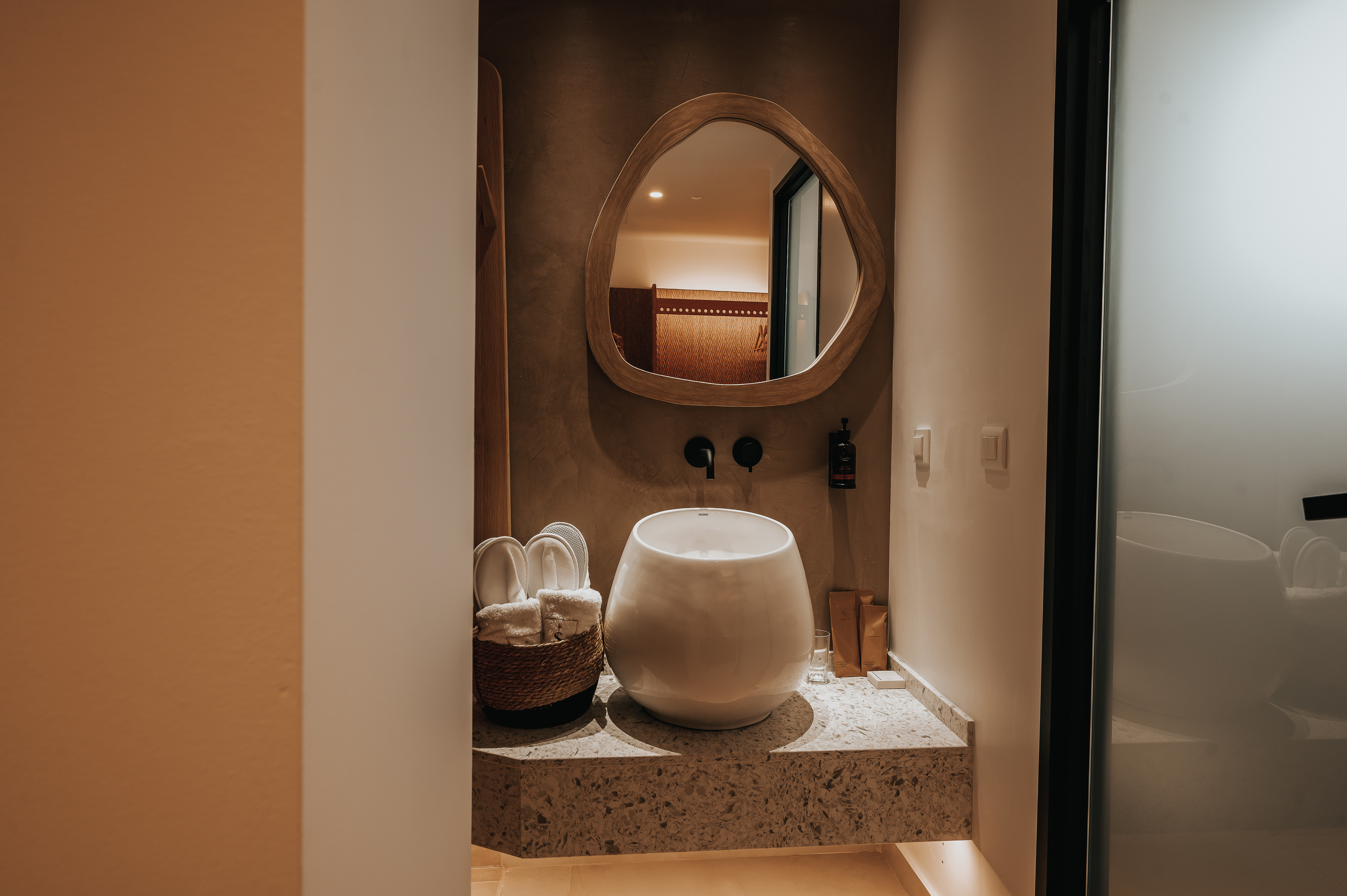 Junior Suite Deluxe King Bed