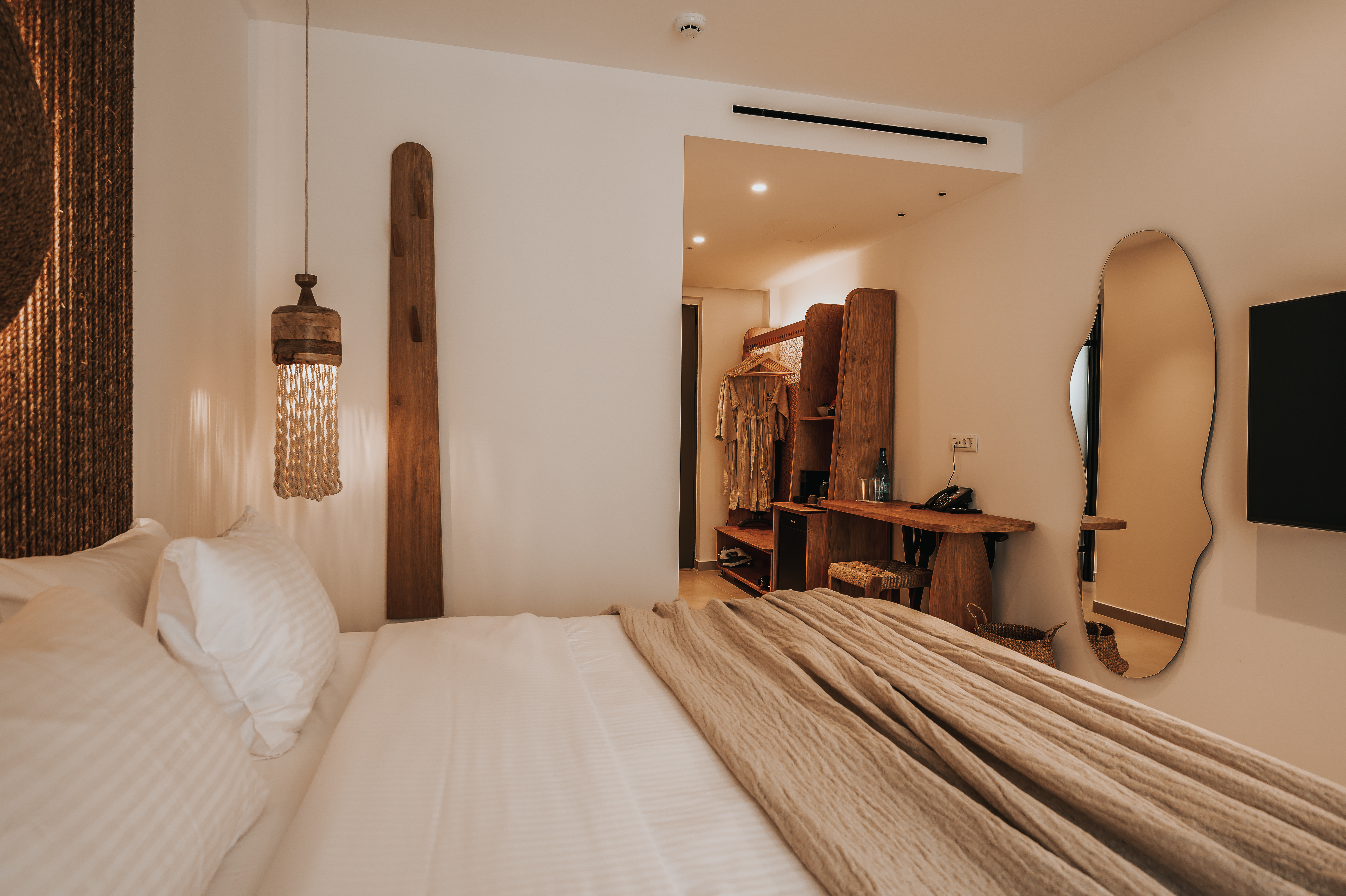 Junior Suite Deluxe King Bed