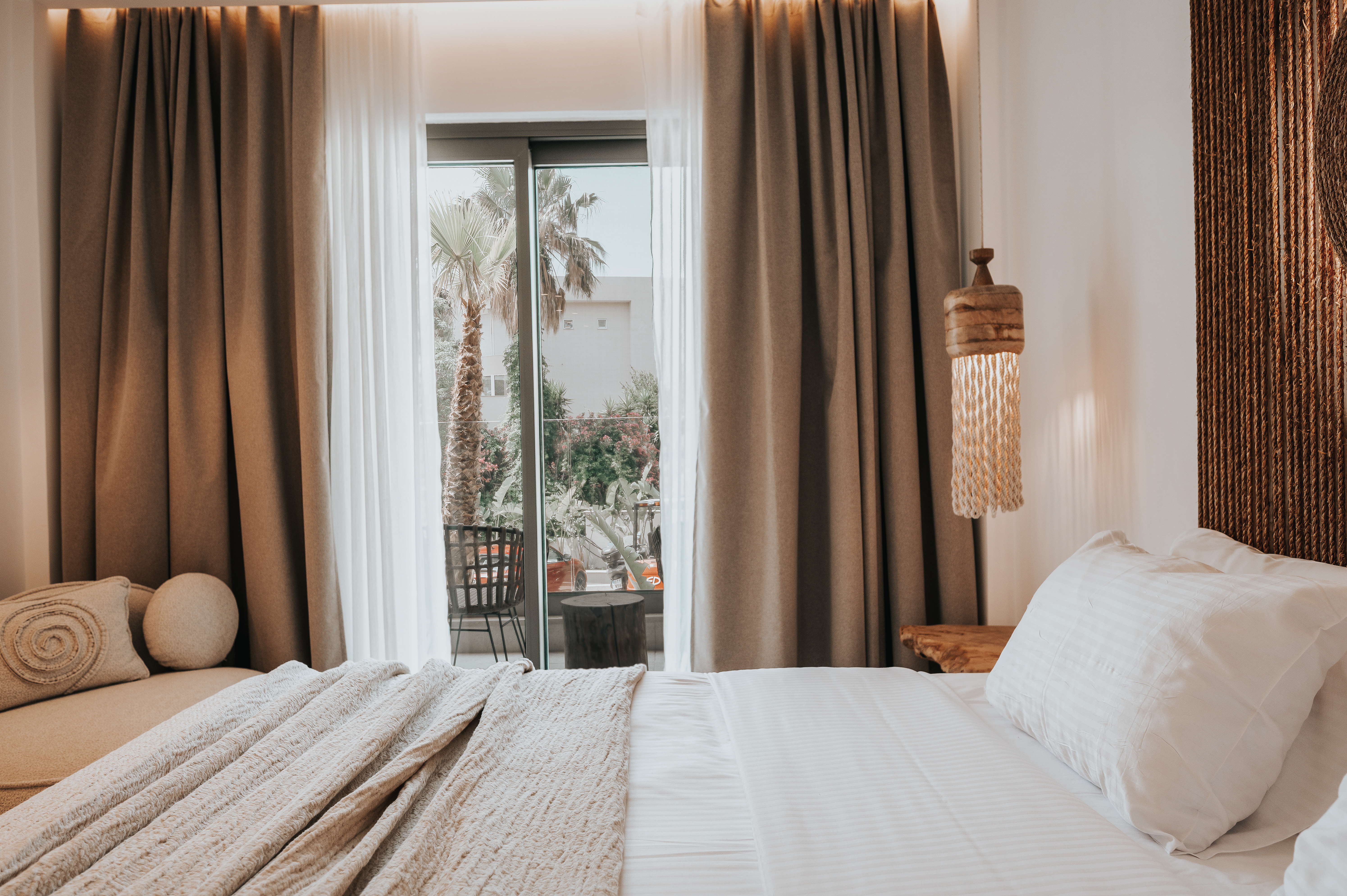 Junior Suite Deluxe King Bed