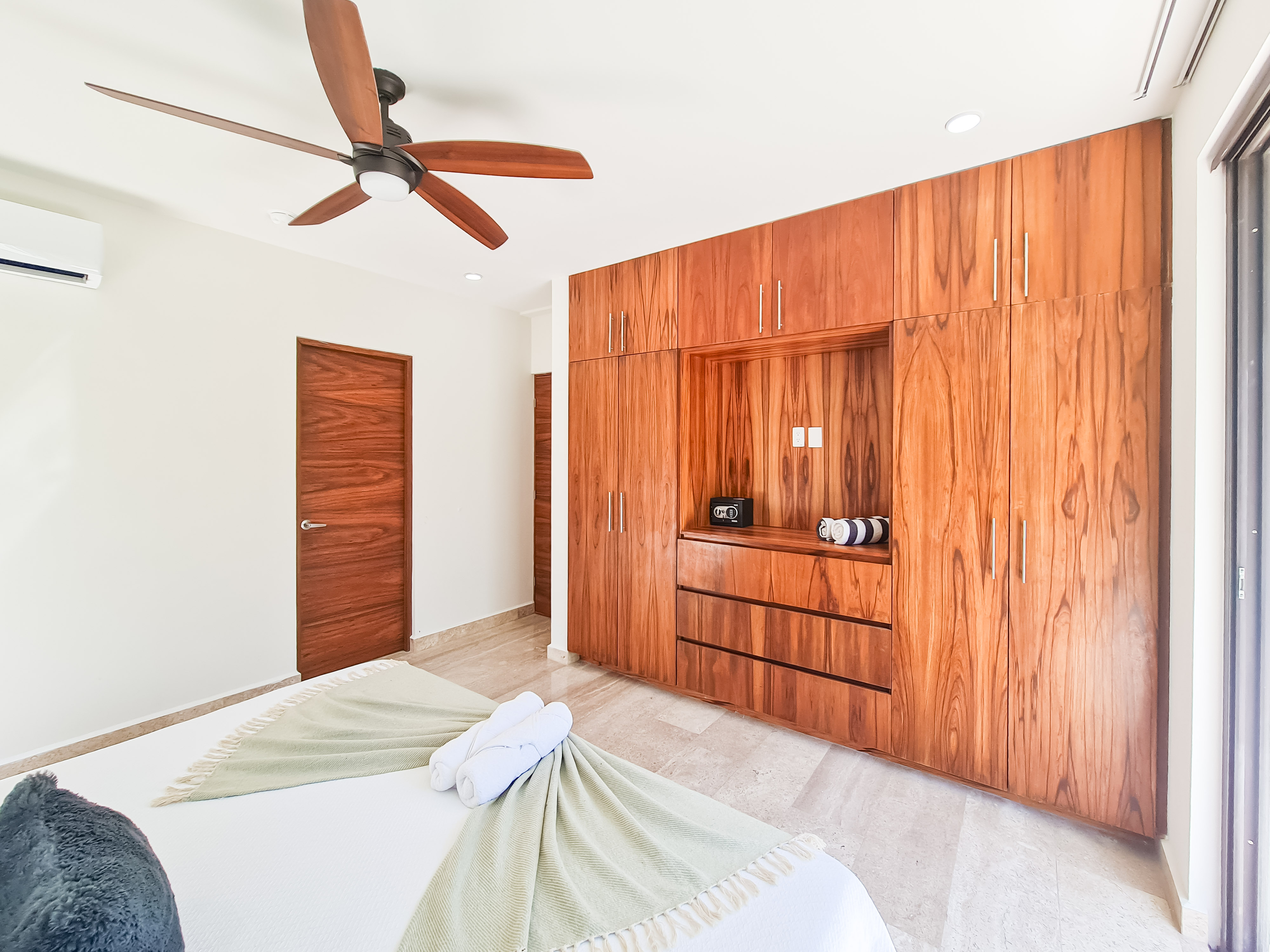 Quadruple Deluxe Two Bedroom