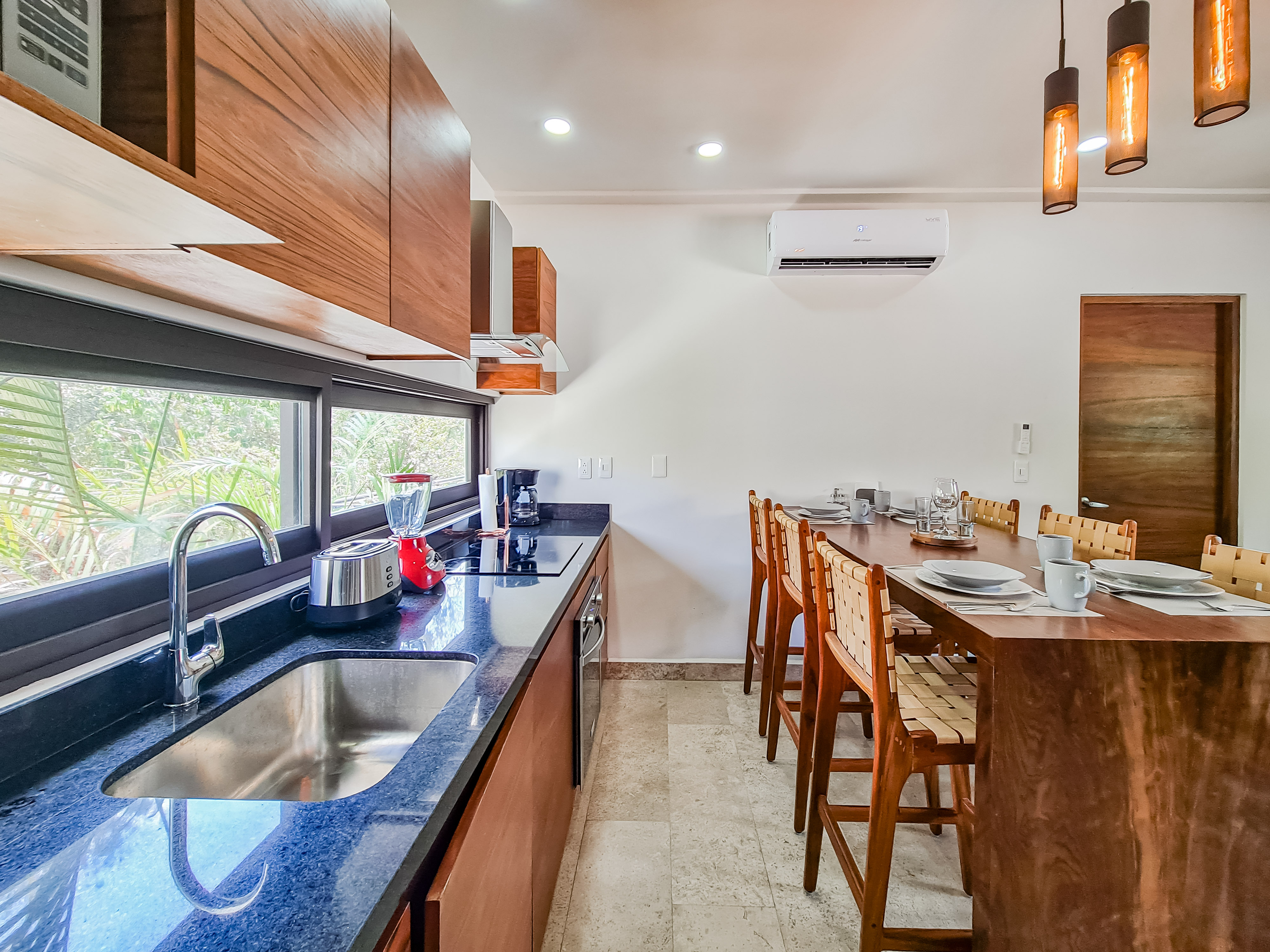 Quadruple Deluxe Two Bedroom