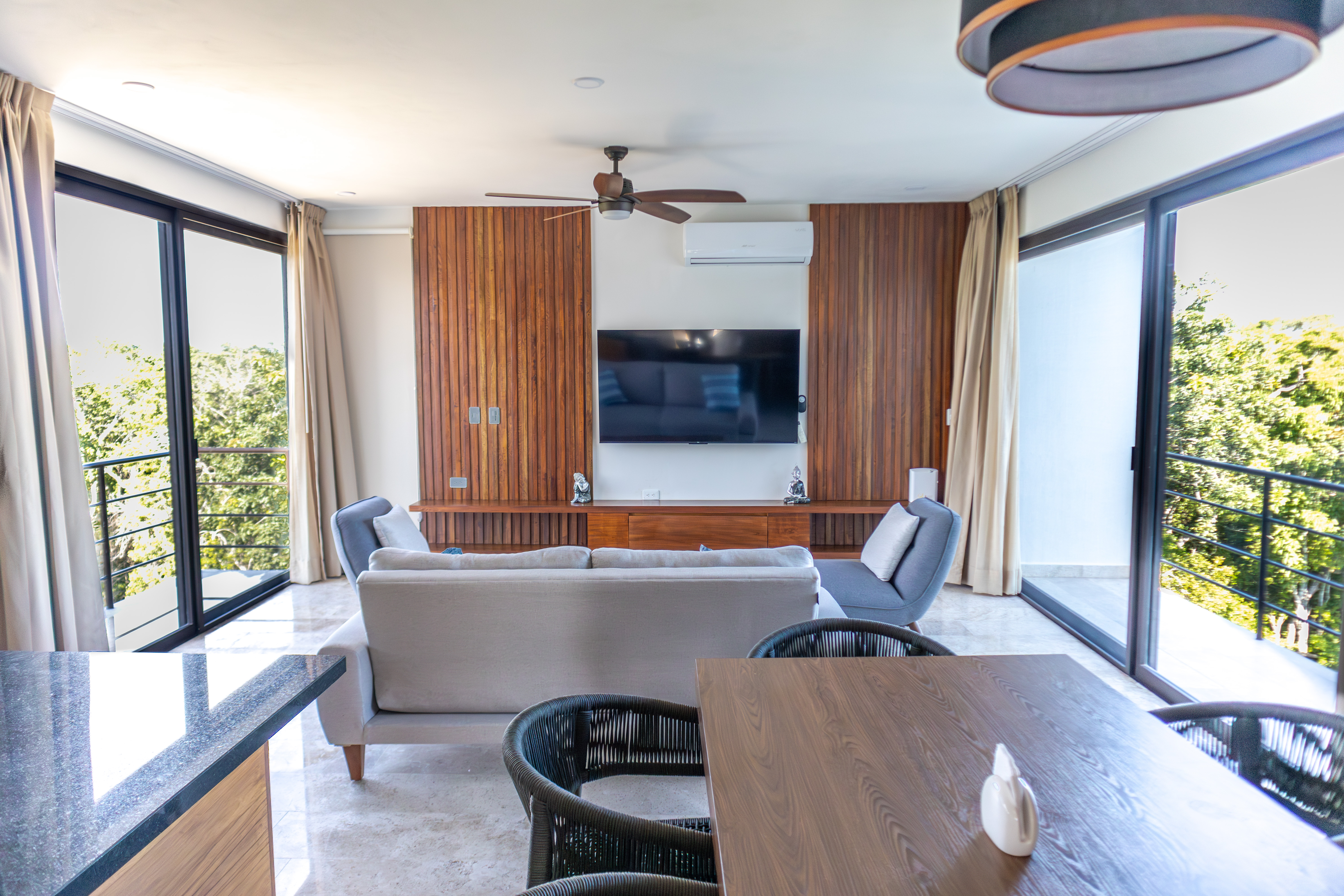 Quadruple Two Bedrooms