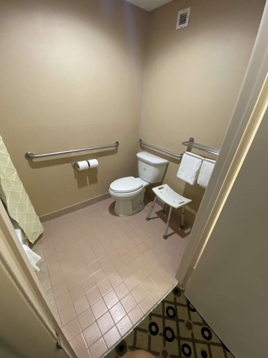 Room Accessible King Size Bed