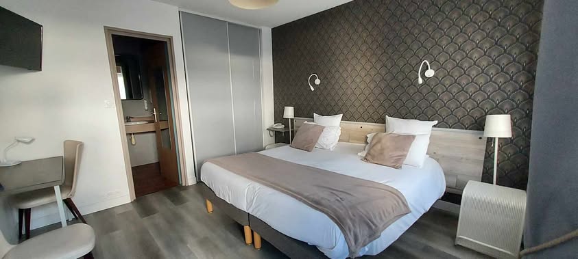 Double or Twin Standard