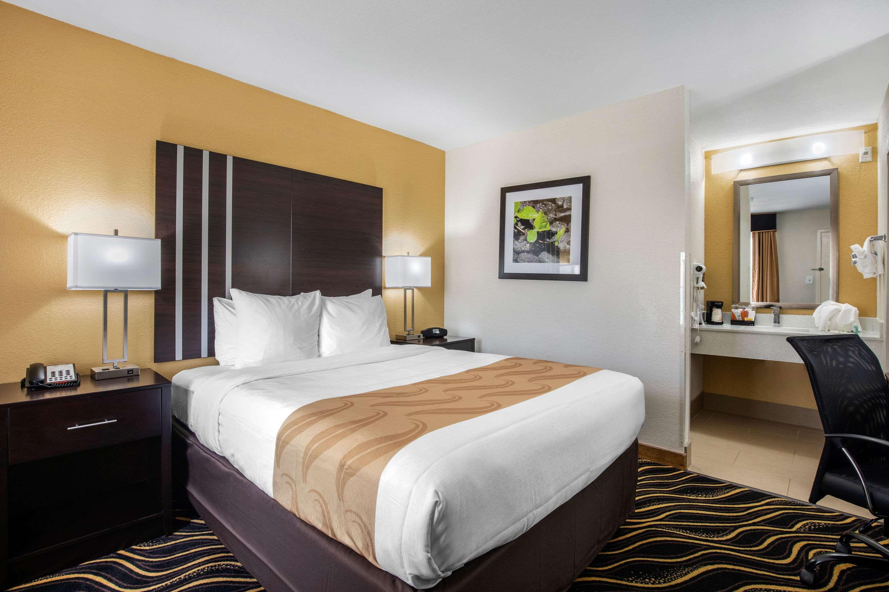 Double Queen Bed Non Smoking